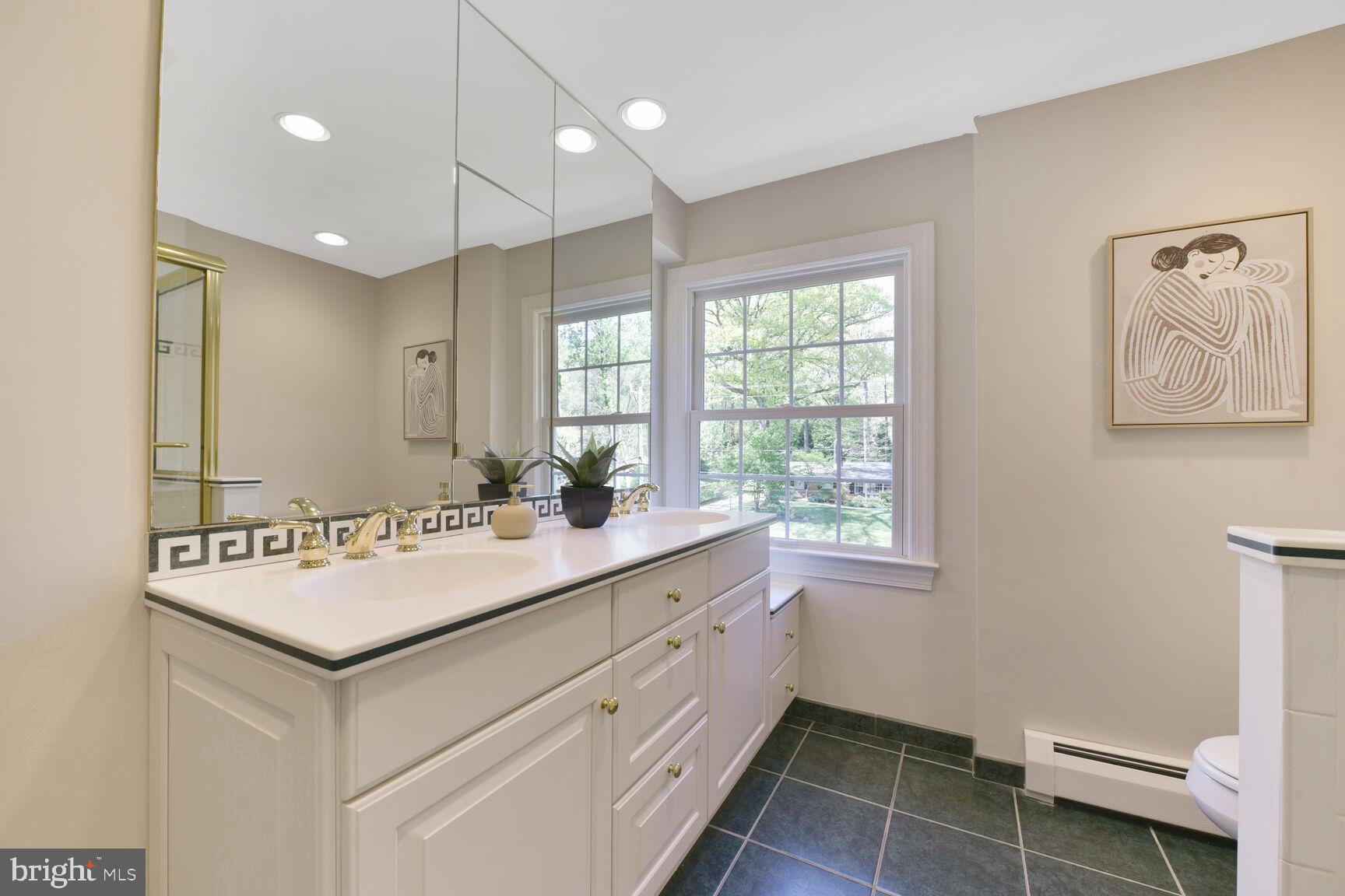 MANTUA - Residential