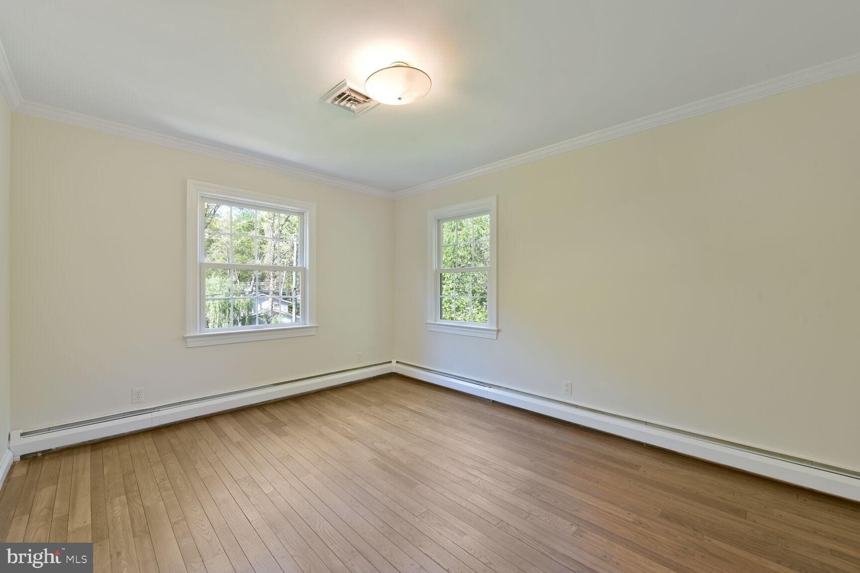 MANTUA - Residential