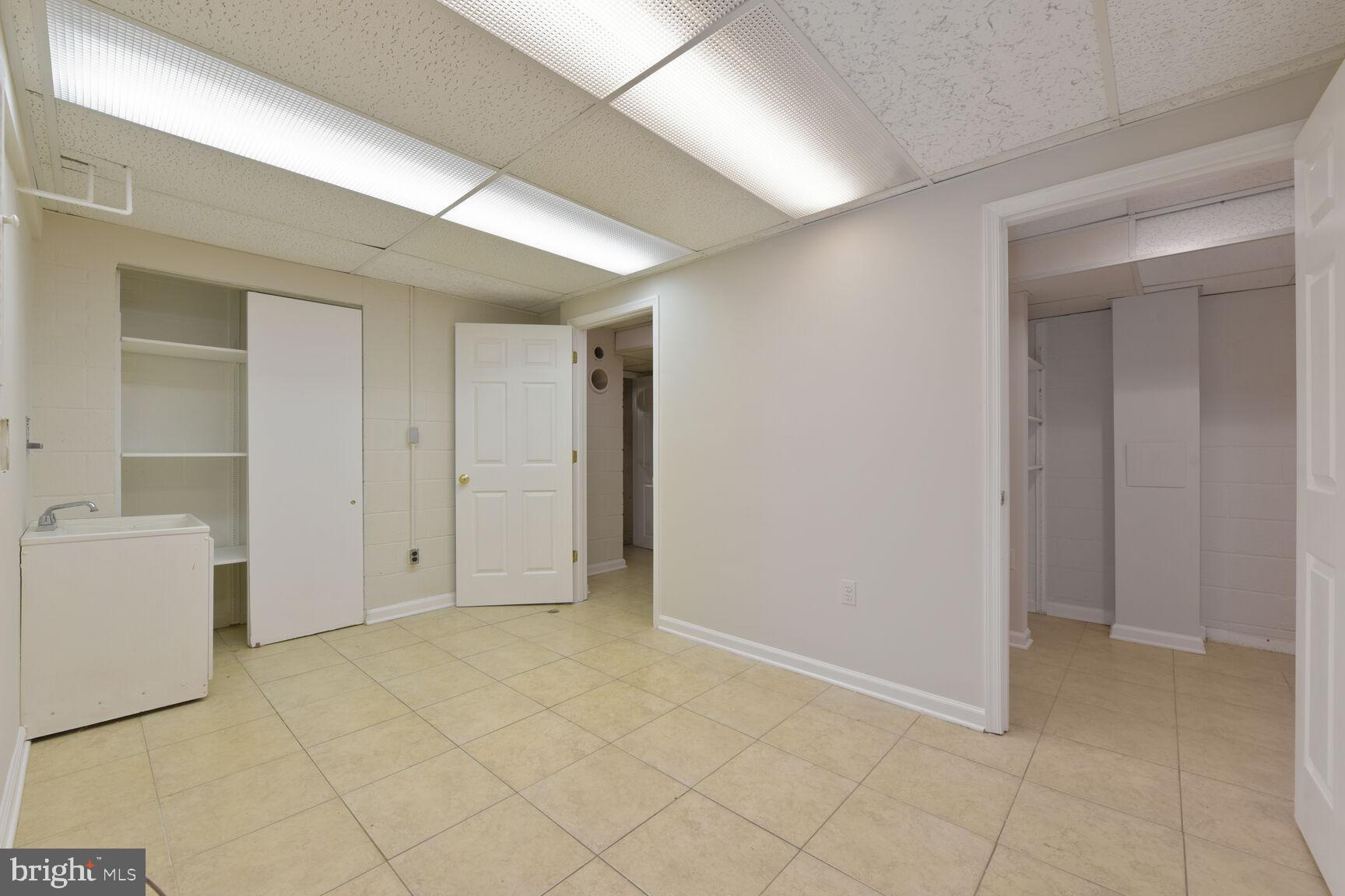 MANTUA - Residential