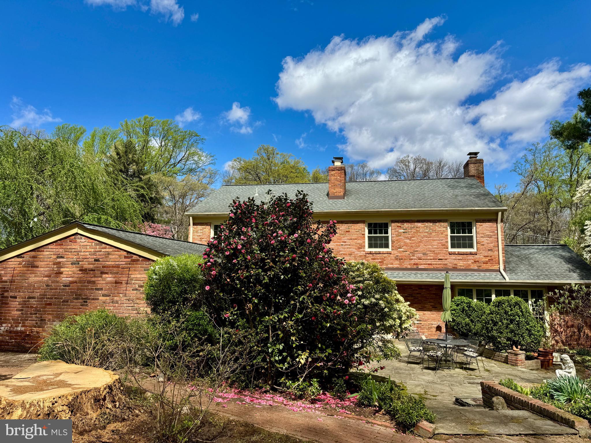 MANTUA - Residential