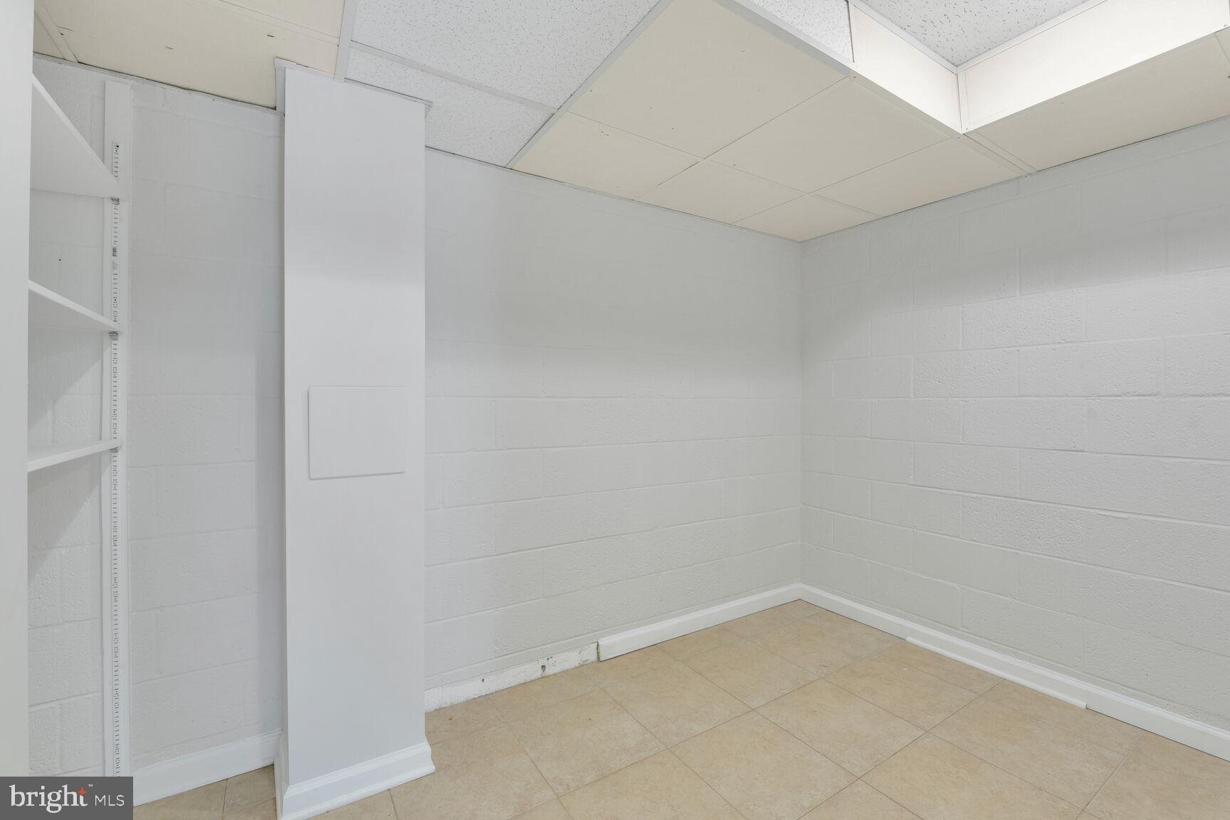 MANTUA - Residential