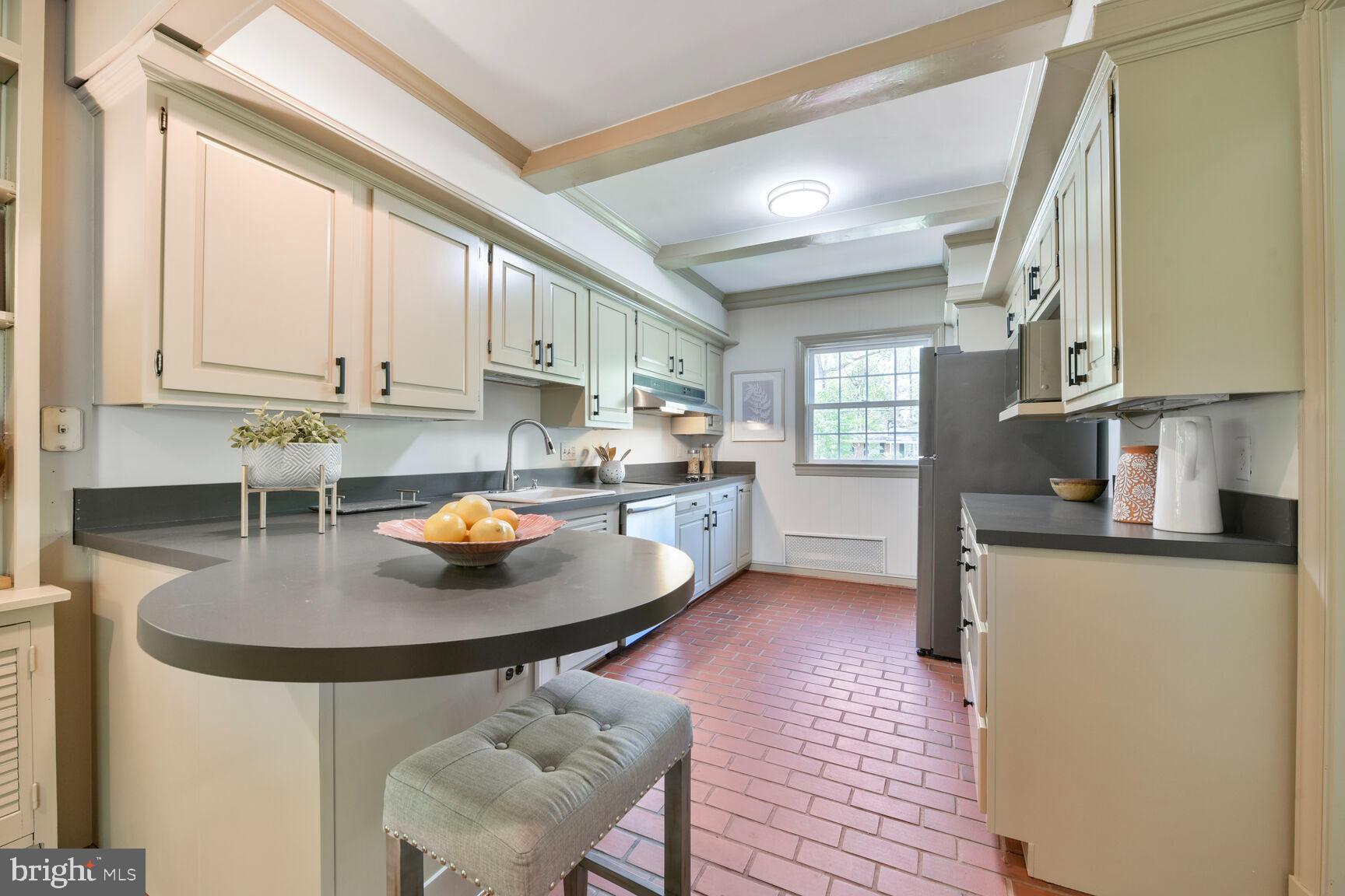 MANTUA - Residential