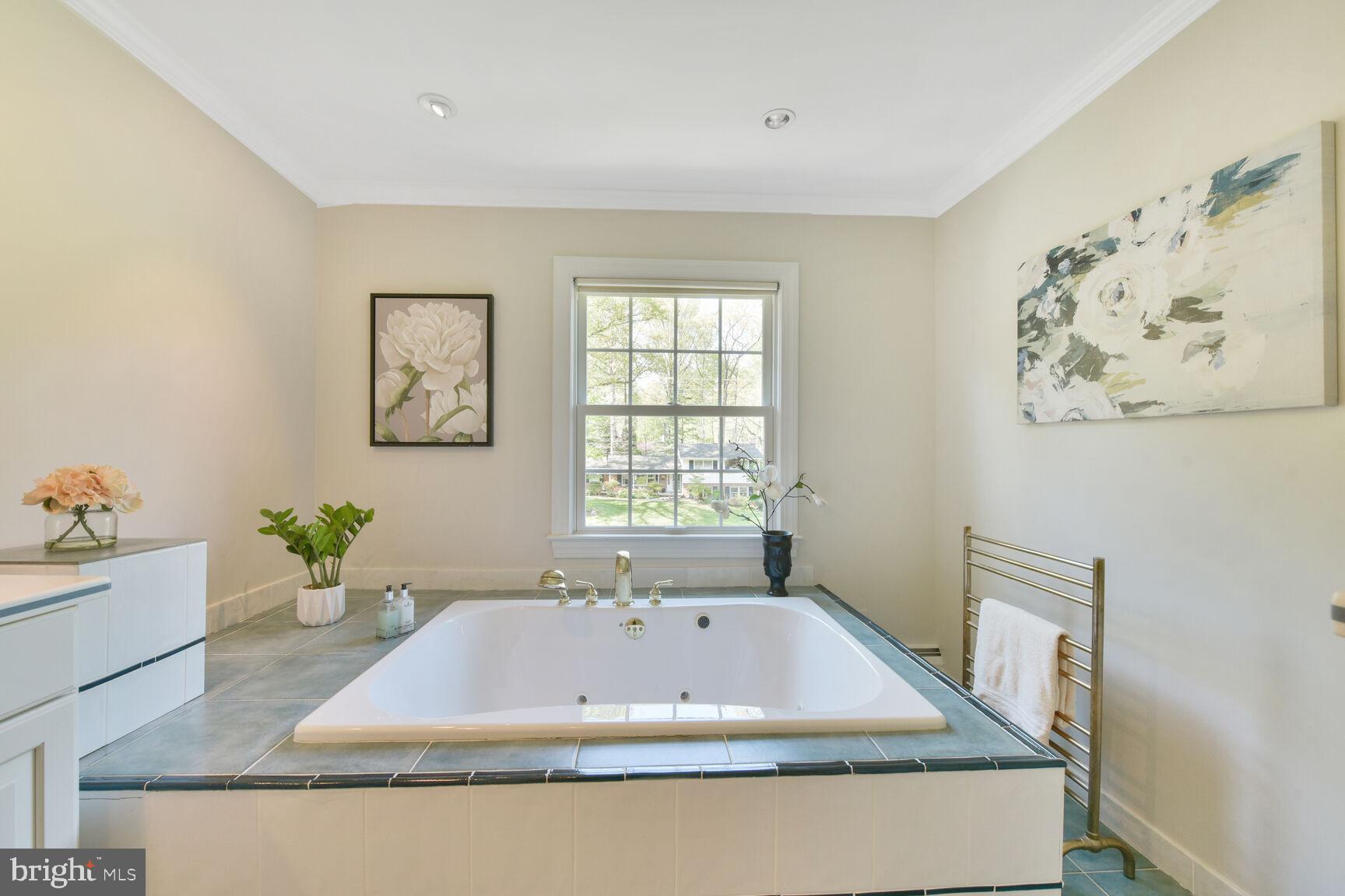 MANTUA - Residential