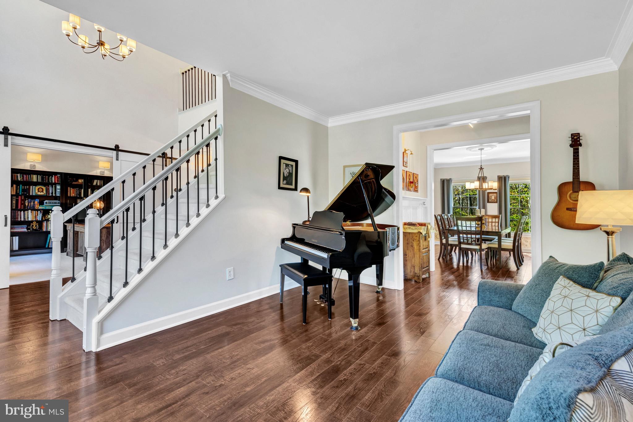 SOUTH RIDING - Residential