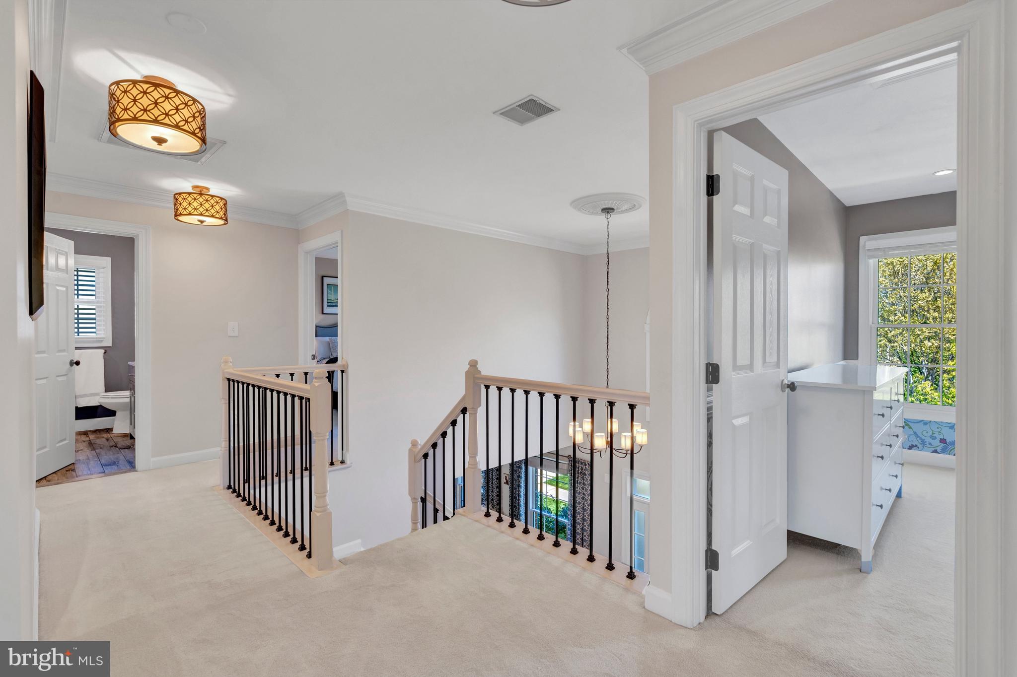 SOUTH RIDING - Residential