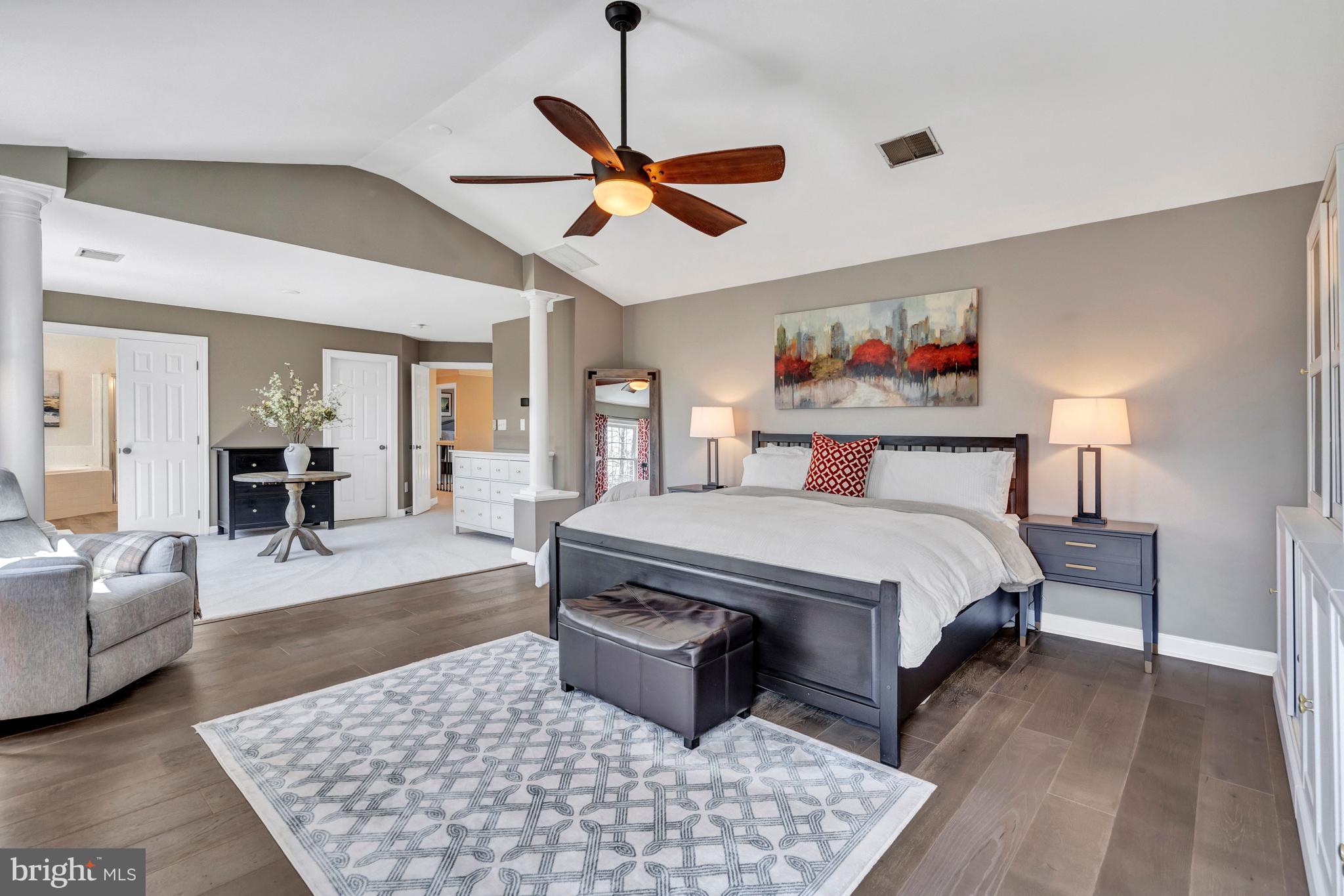 SOUTH RIDING - Residential