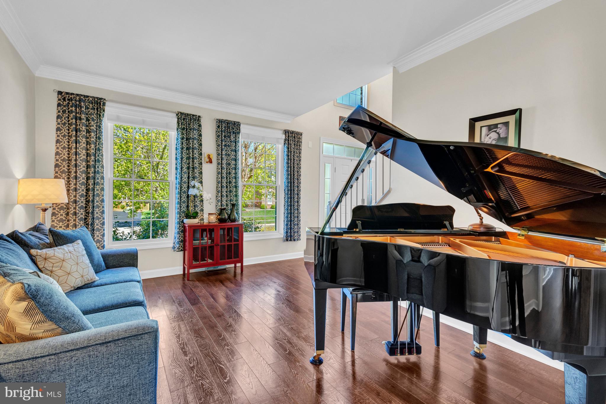 SOUTH RIDING - Residential