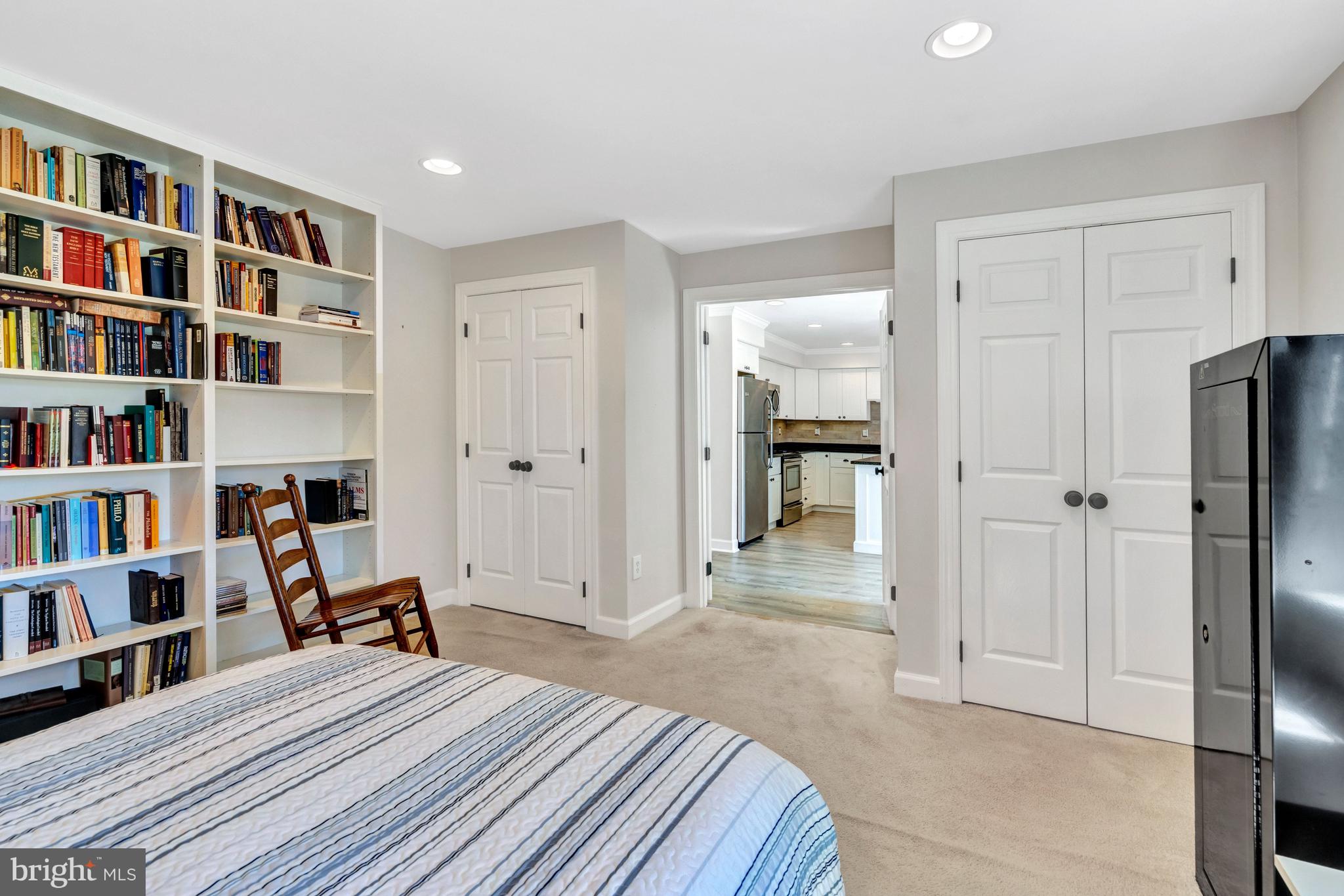 SOUTH RIDING - Residential