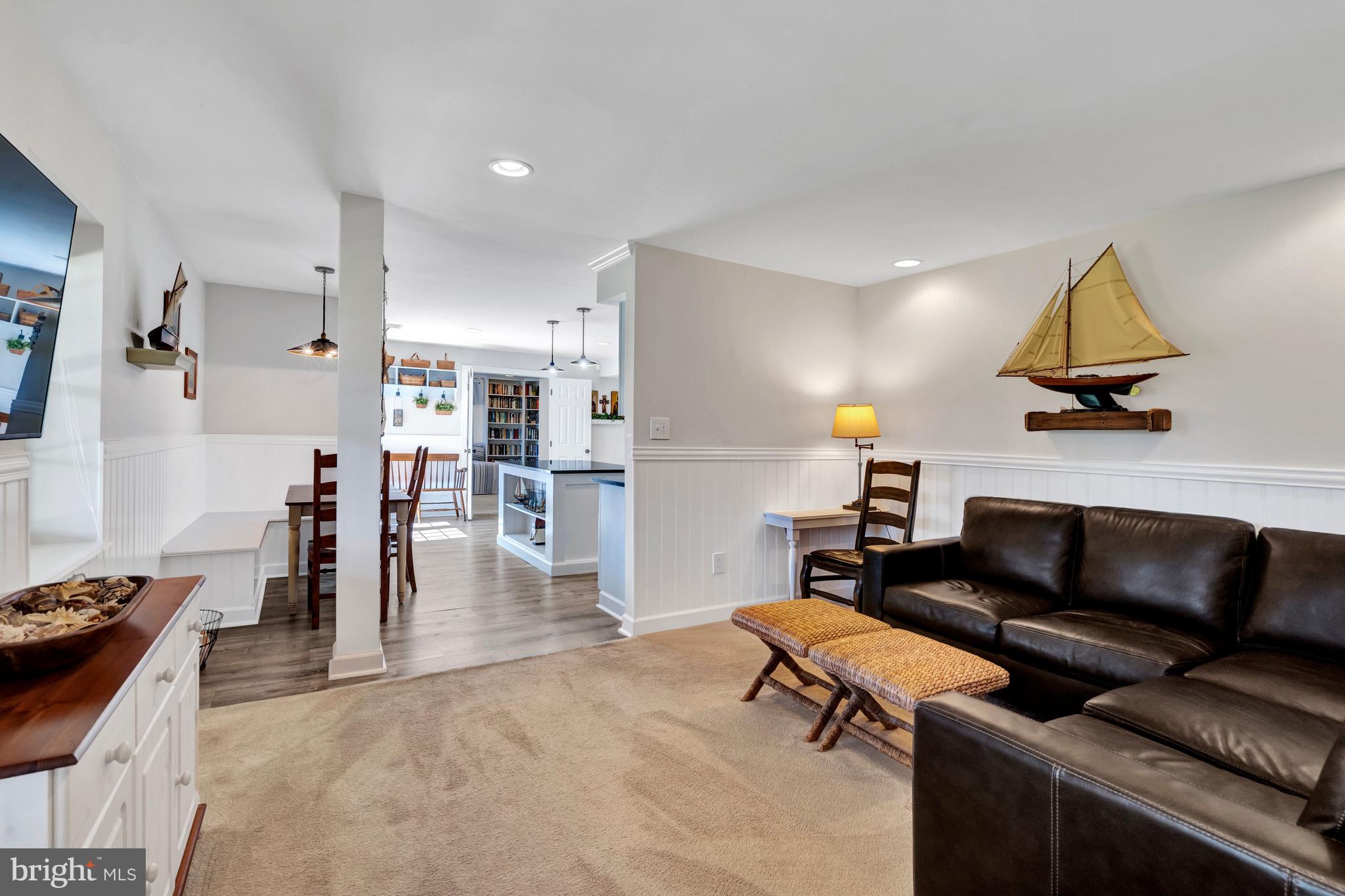 SOUTH RIDING - Residential