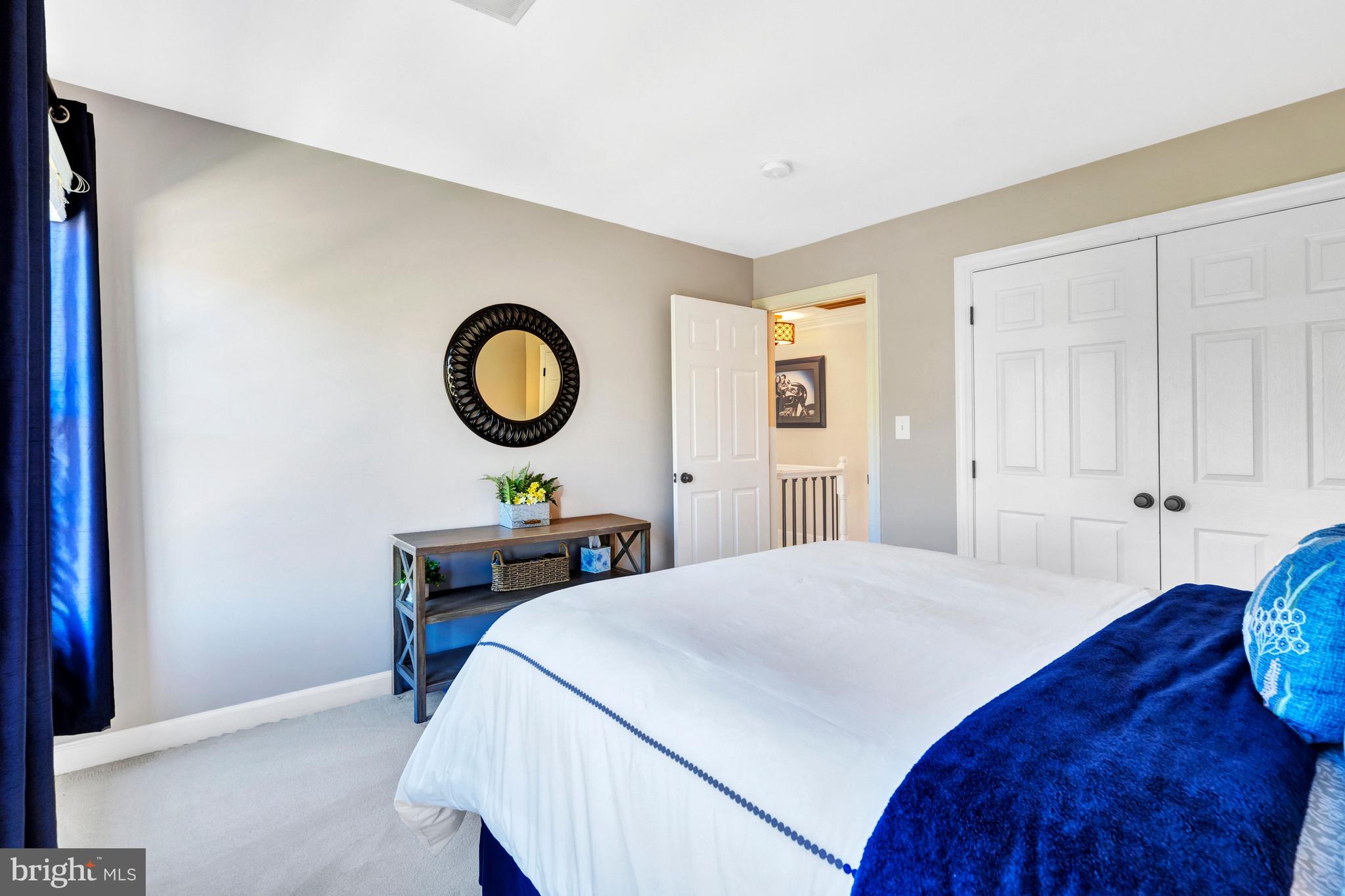 SOUTH RIDING - Residential