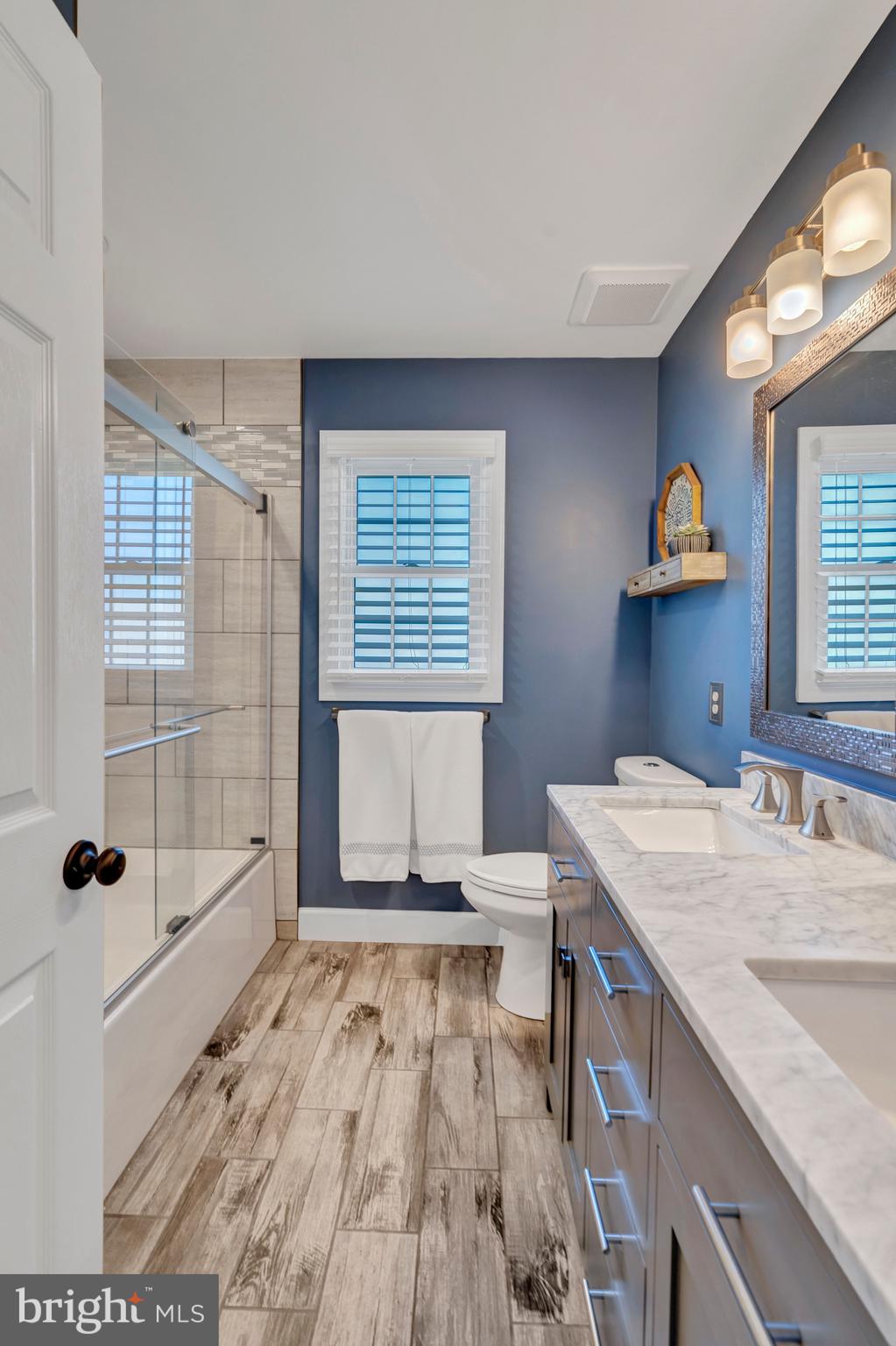 SOUTH RIDING - Residential