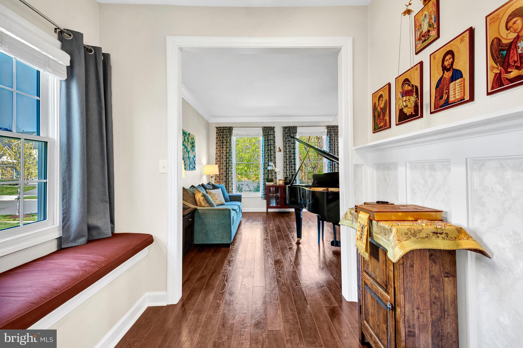 SOUTH RIDING - Residential