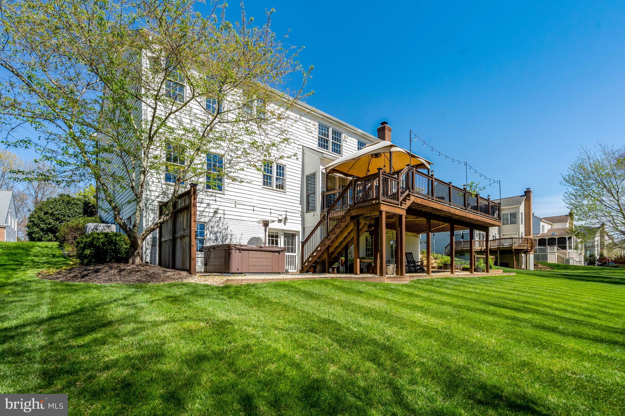 SOUTH RIDING - Residential