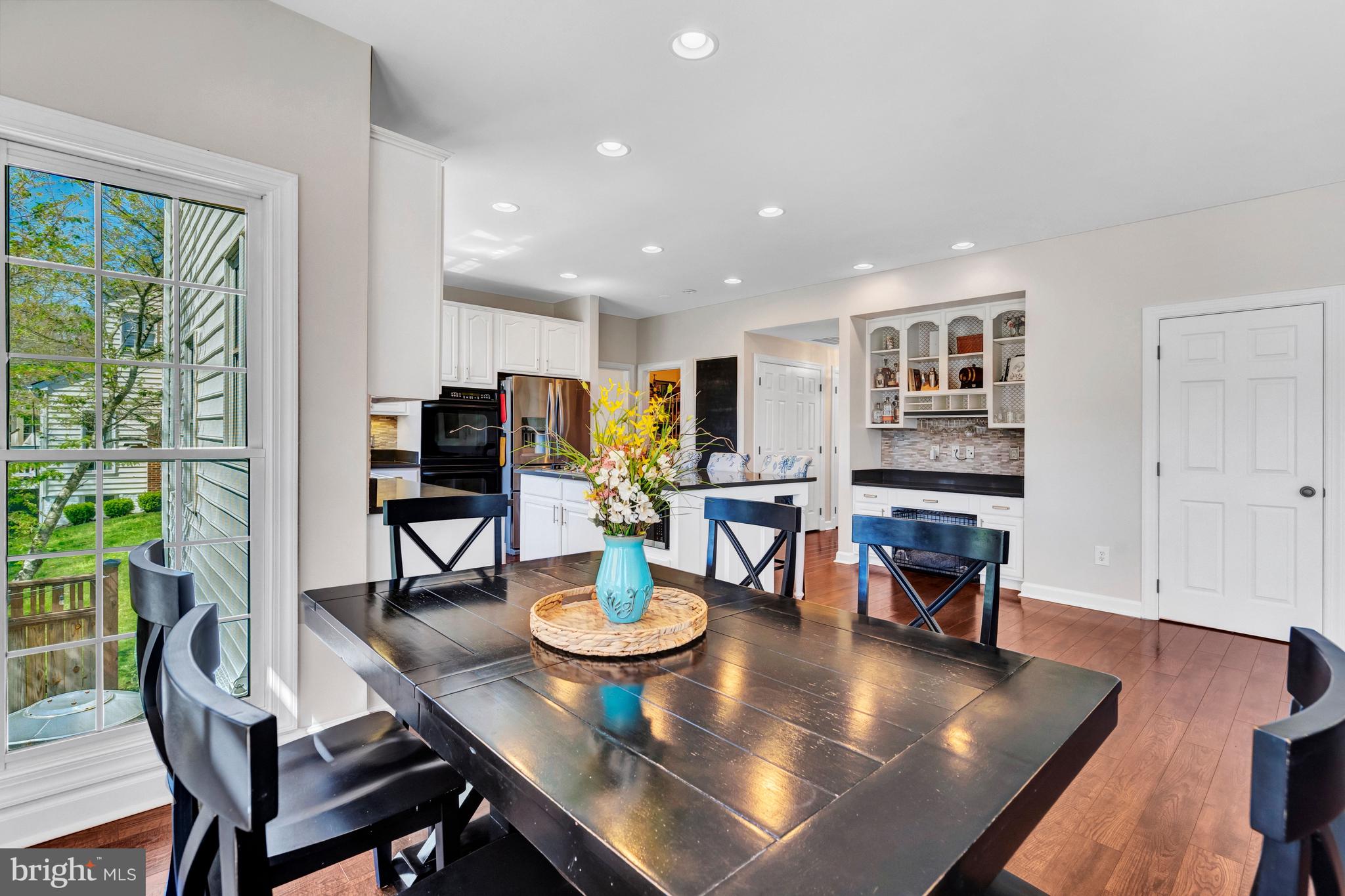 SOUTH RIDING - Residential