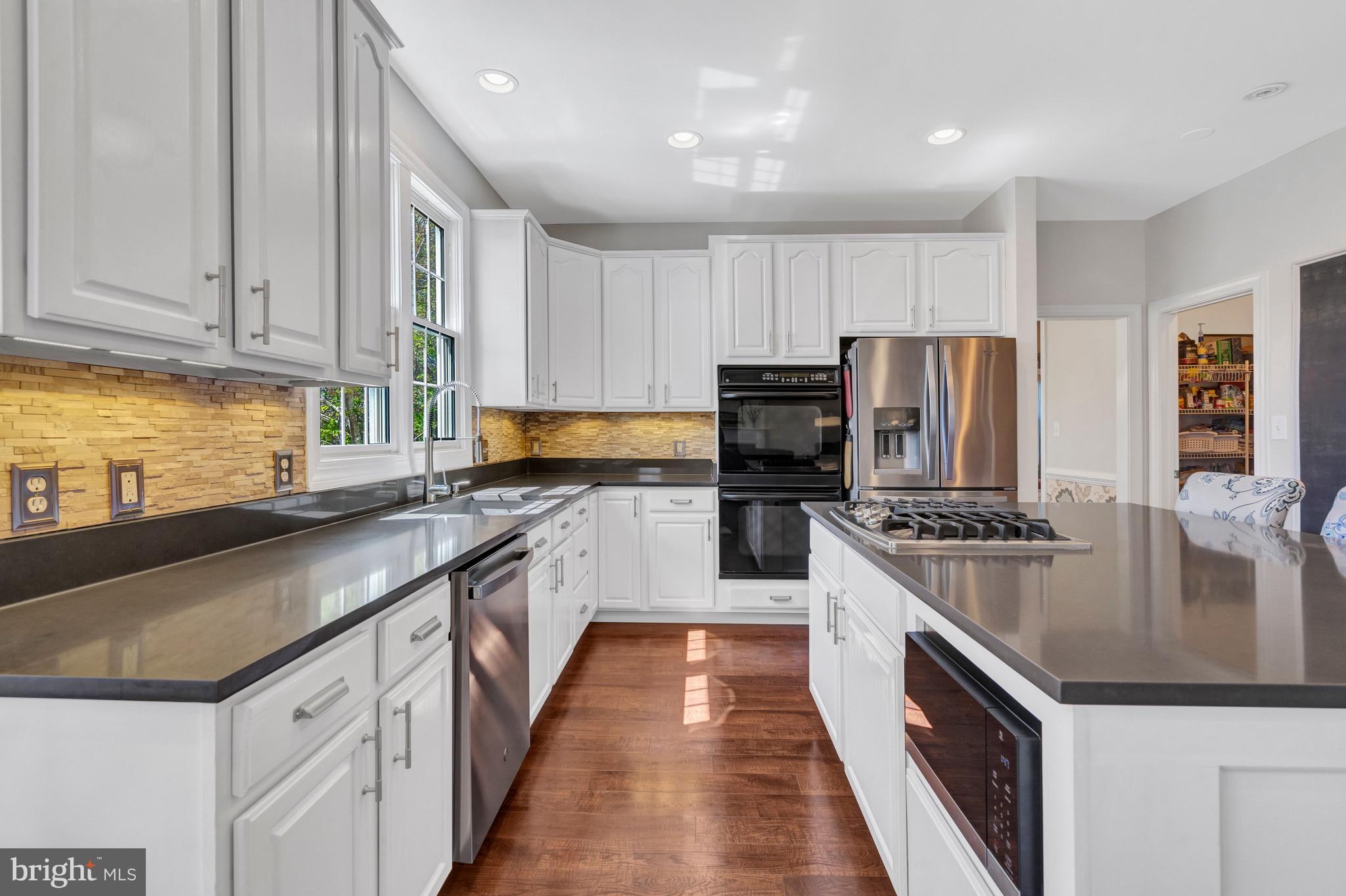 SOUTH RIDING - Residential