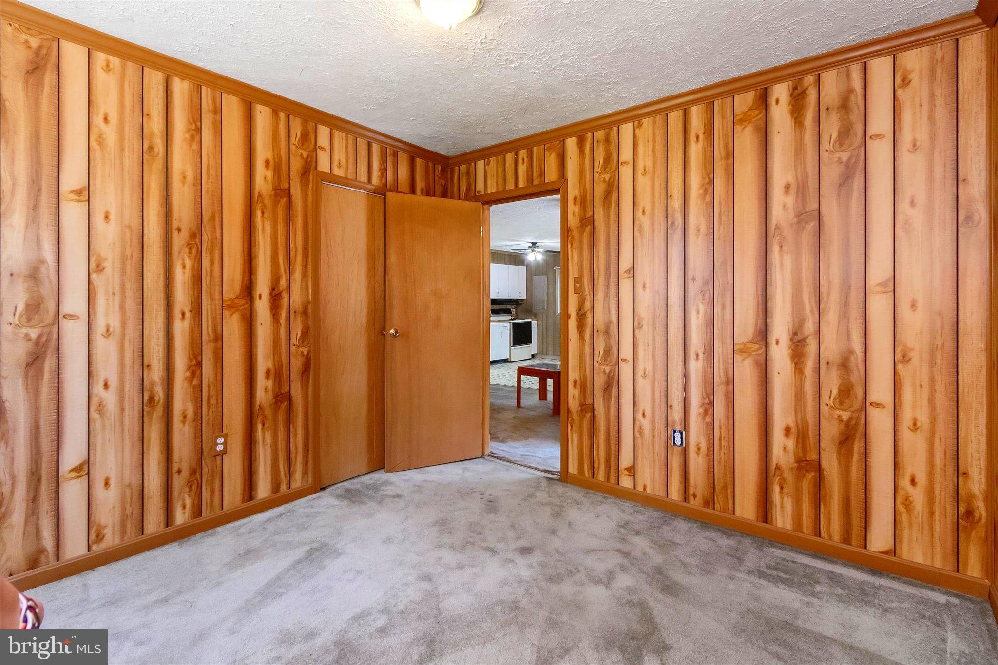 CABIN IN THE PINES - Residential