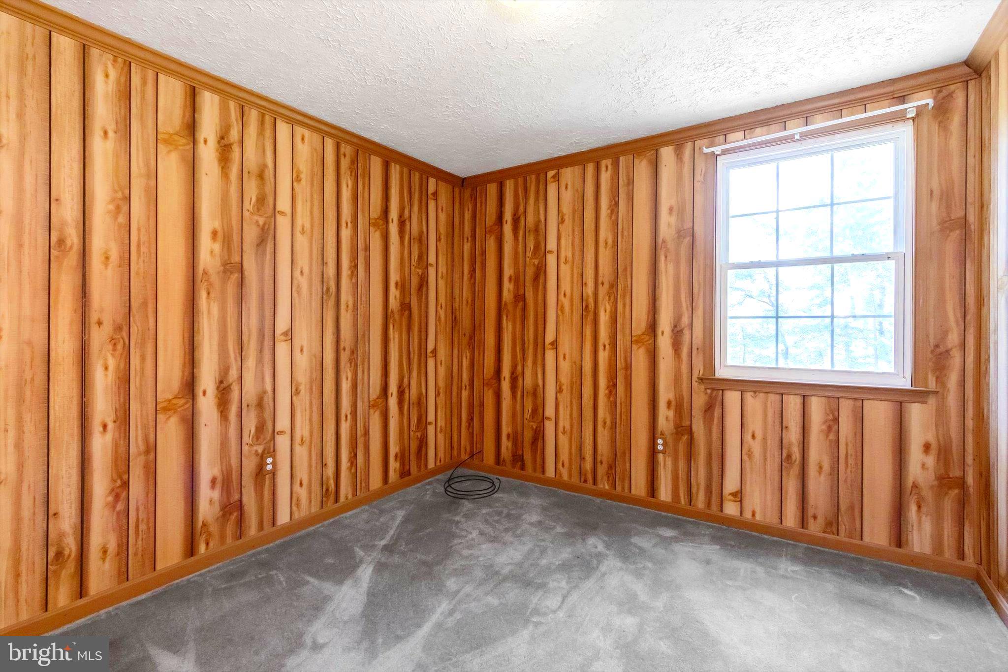 CABIN IN THE PINES - Residential