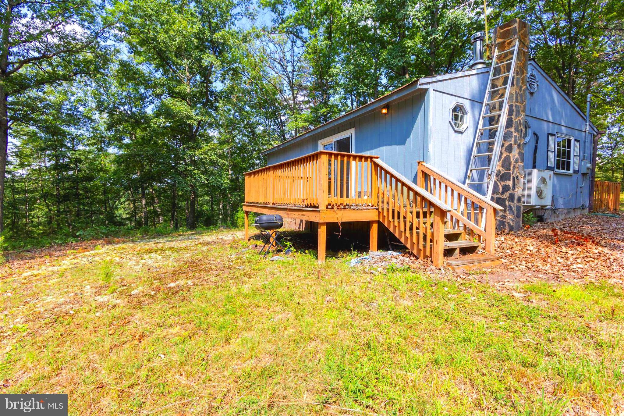 CABIN IN THE PINES - Residential