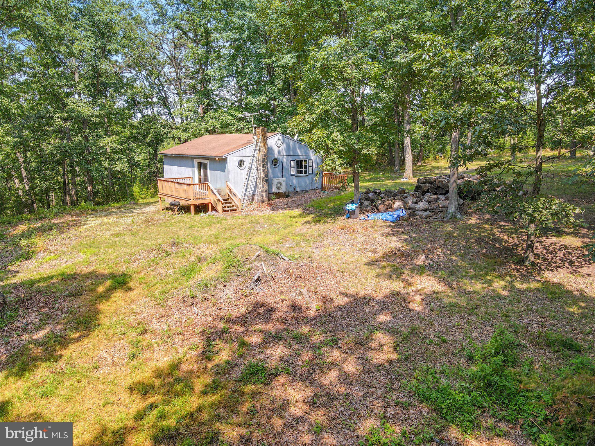 CABIN IN THE PINES - Residential
