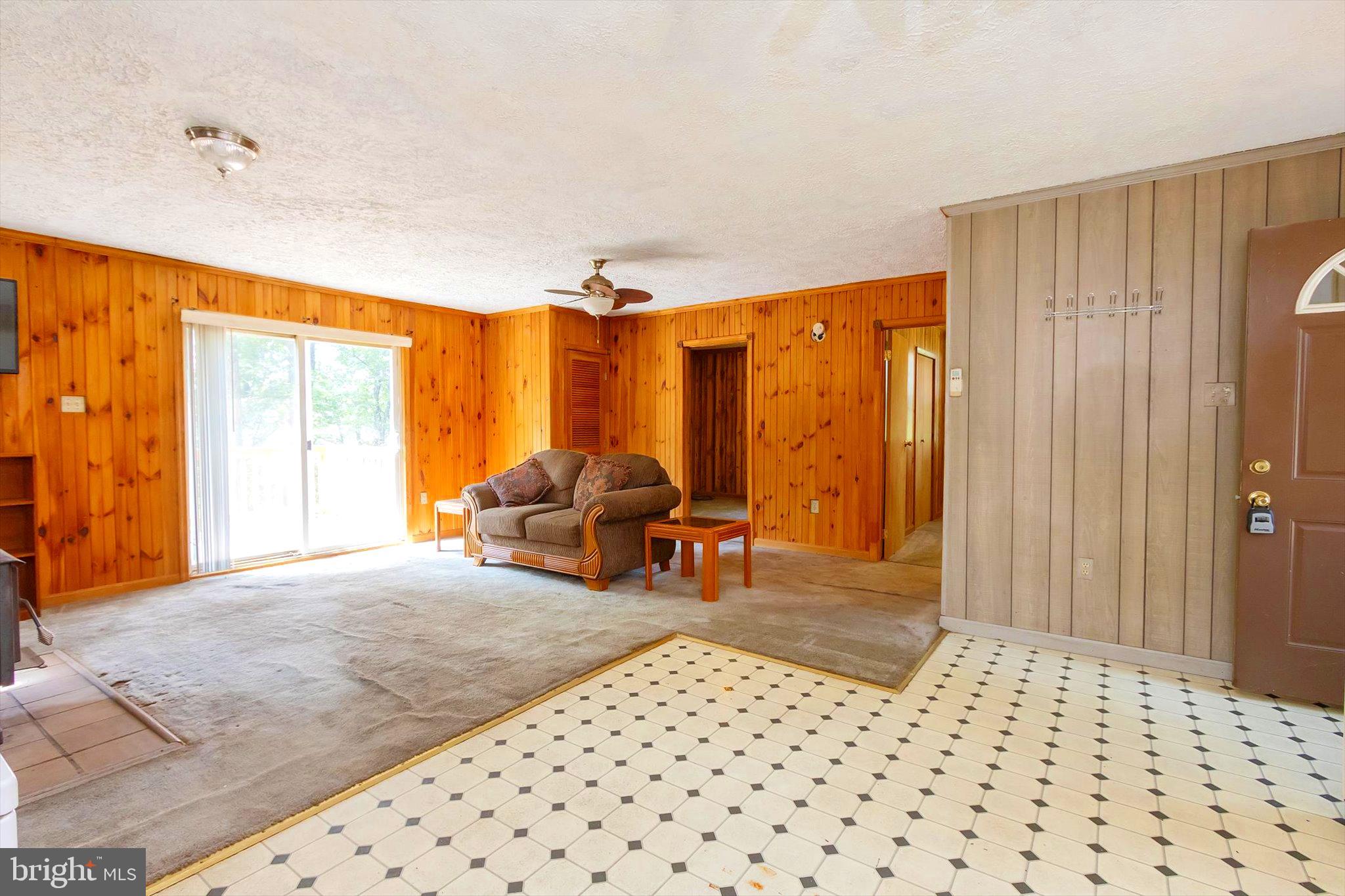 CABIN IN THE PINES - Residential