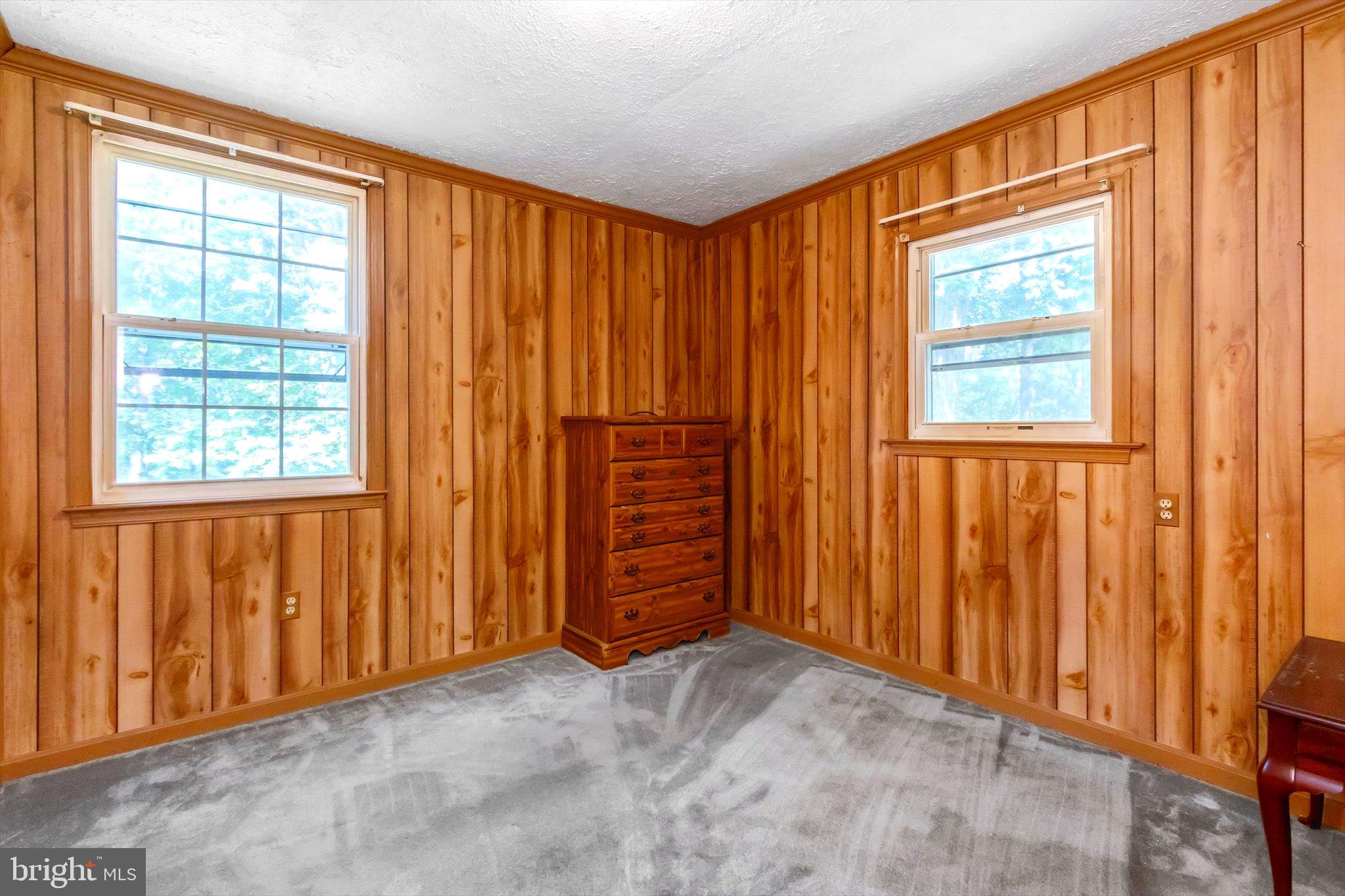 CABIN IN THE PINES - Residential