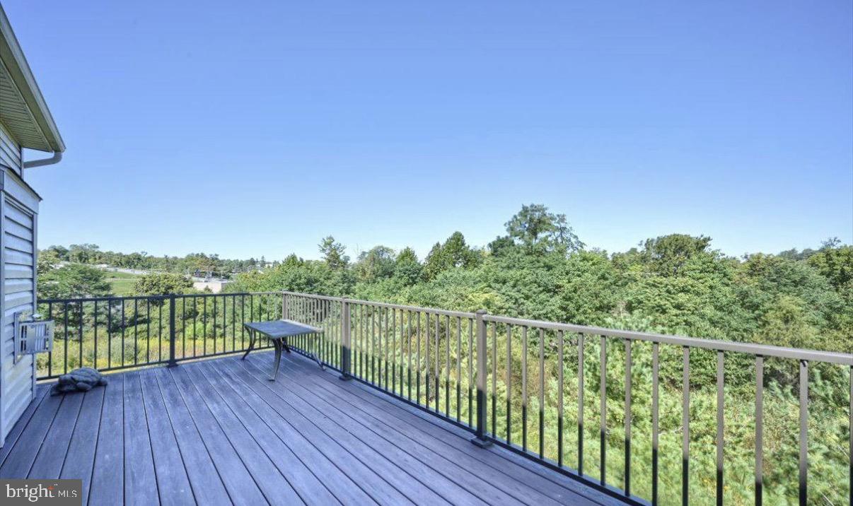 341 WEATHERSTONE DRIVE 21