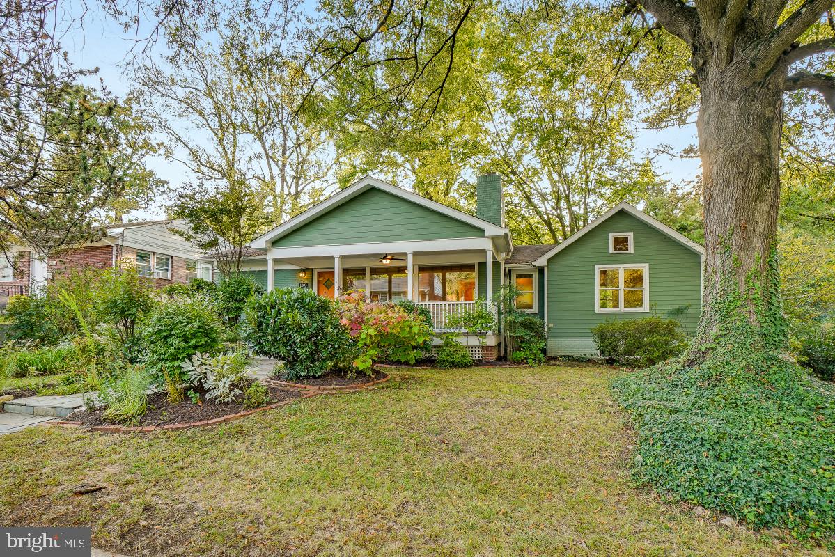 1101 HOLTON LANE