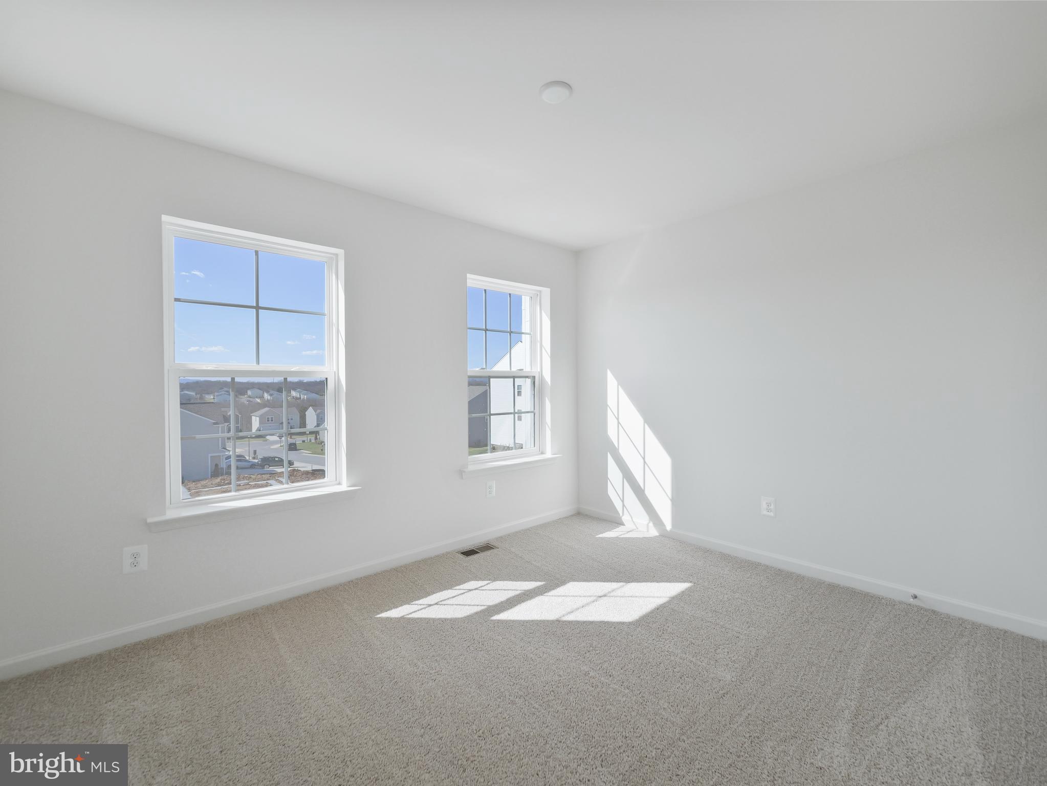 OVERLOOK AT RIVERSIDE TOWNHOMES - Residential Lease