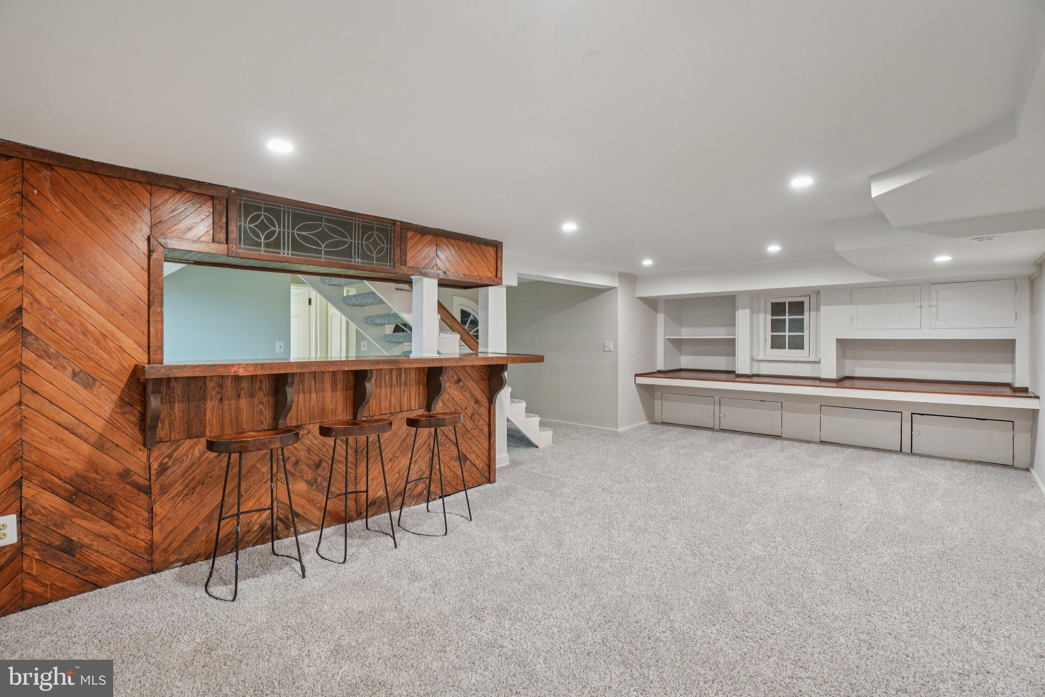 ARLINGTON RIDGE - Residential