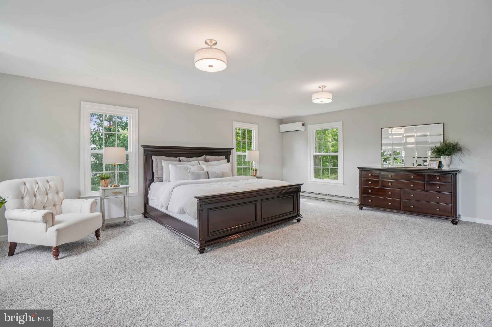 ARLINGTON RIDGE - Residential