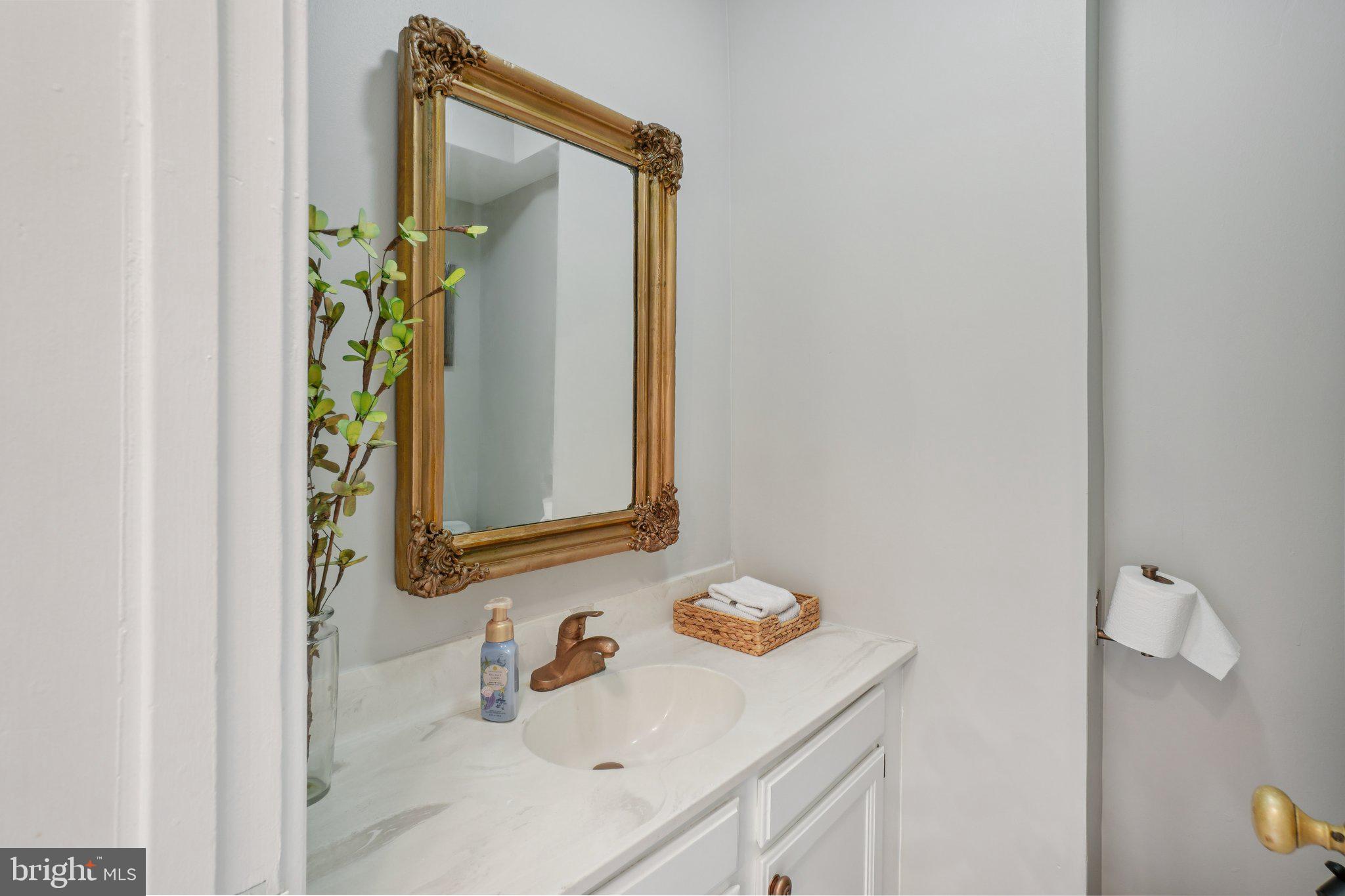 ARLINGTON RIDGE - Residential