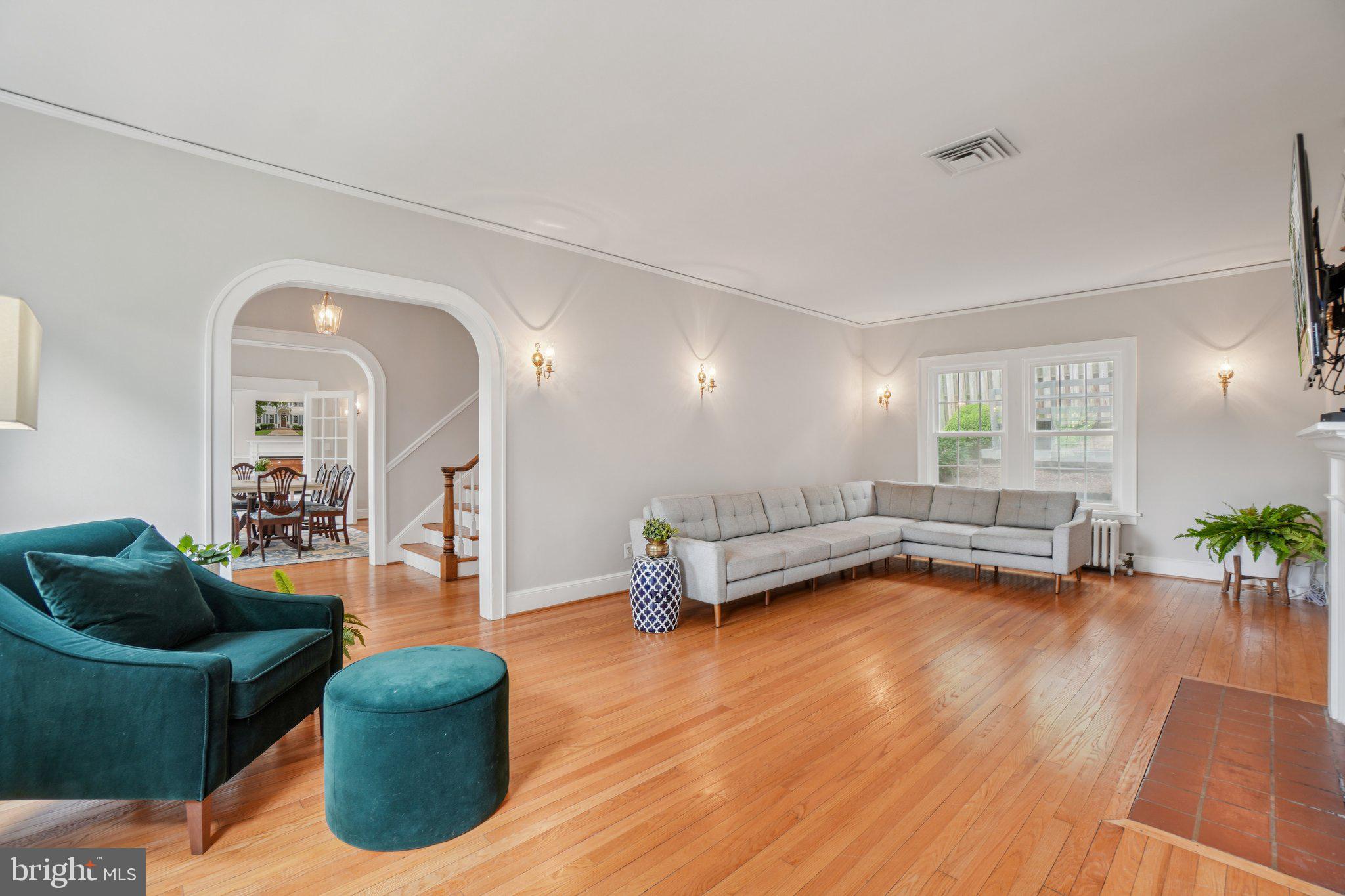 1805 ARMY NAVY DRIVE