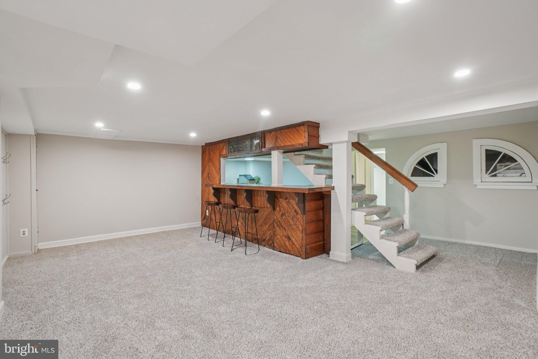 ARLINGTON RIDGE - Residential