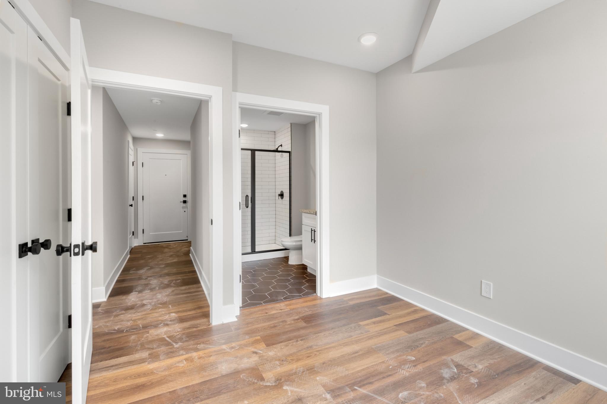 EAST KENSINGTON - Residential Lease