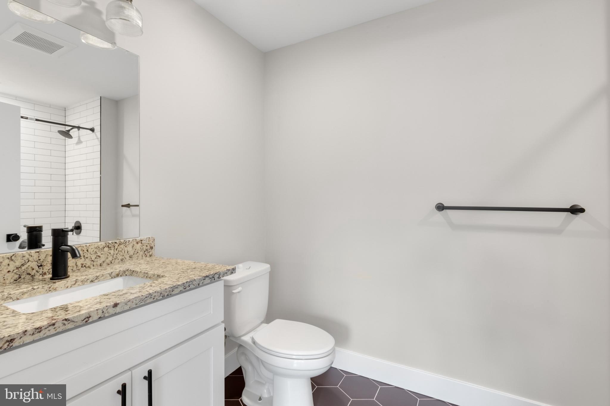 EAST KENSINGTON - Residential Lease