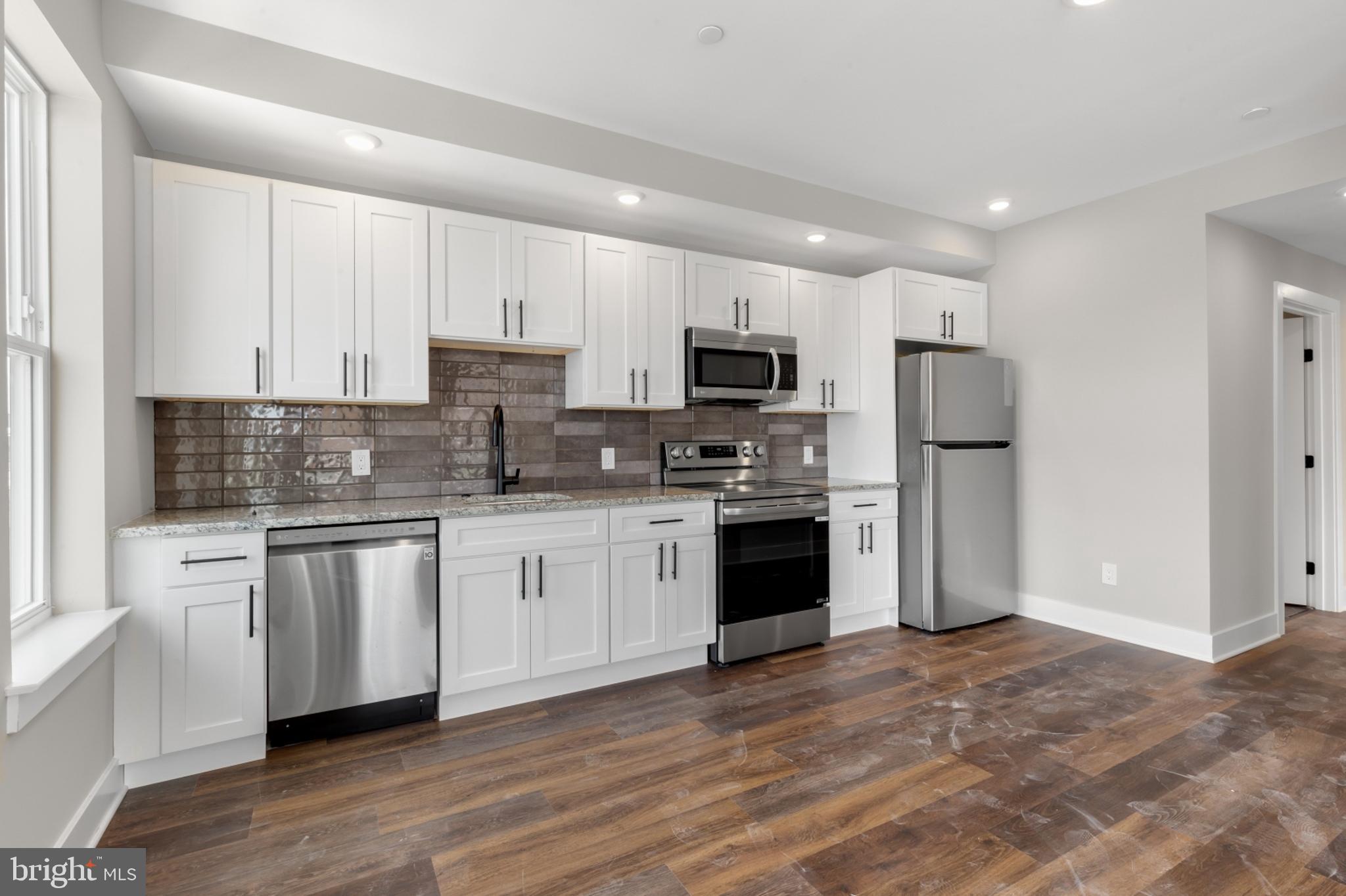 EAST KENSINGTON - Residential Lease