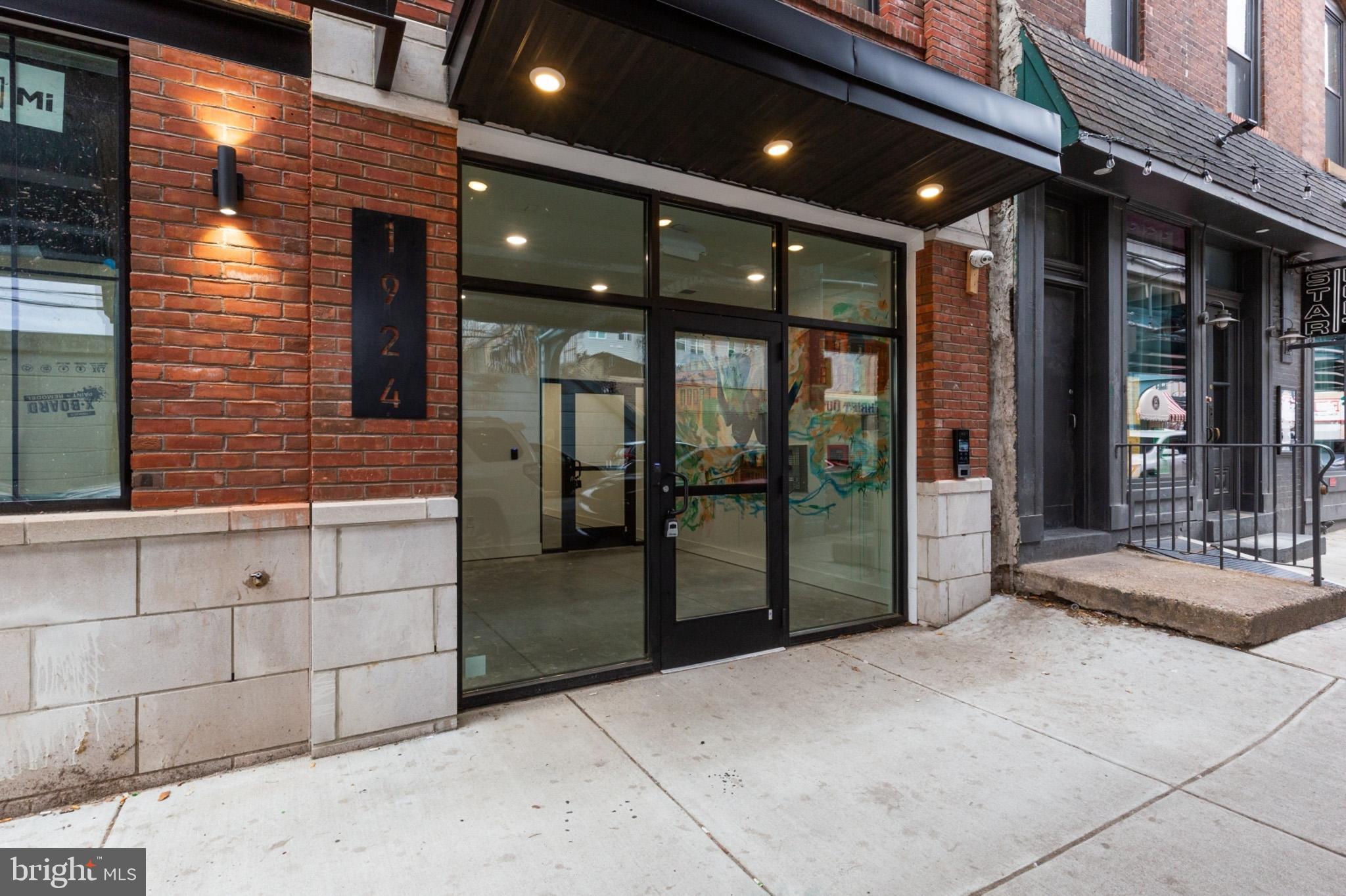 EAST KENSINGTON - Residential Lease