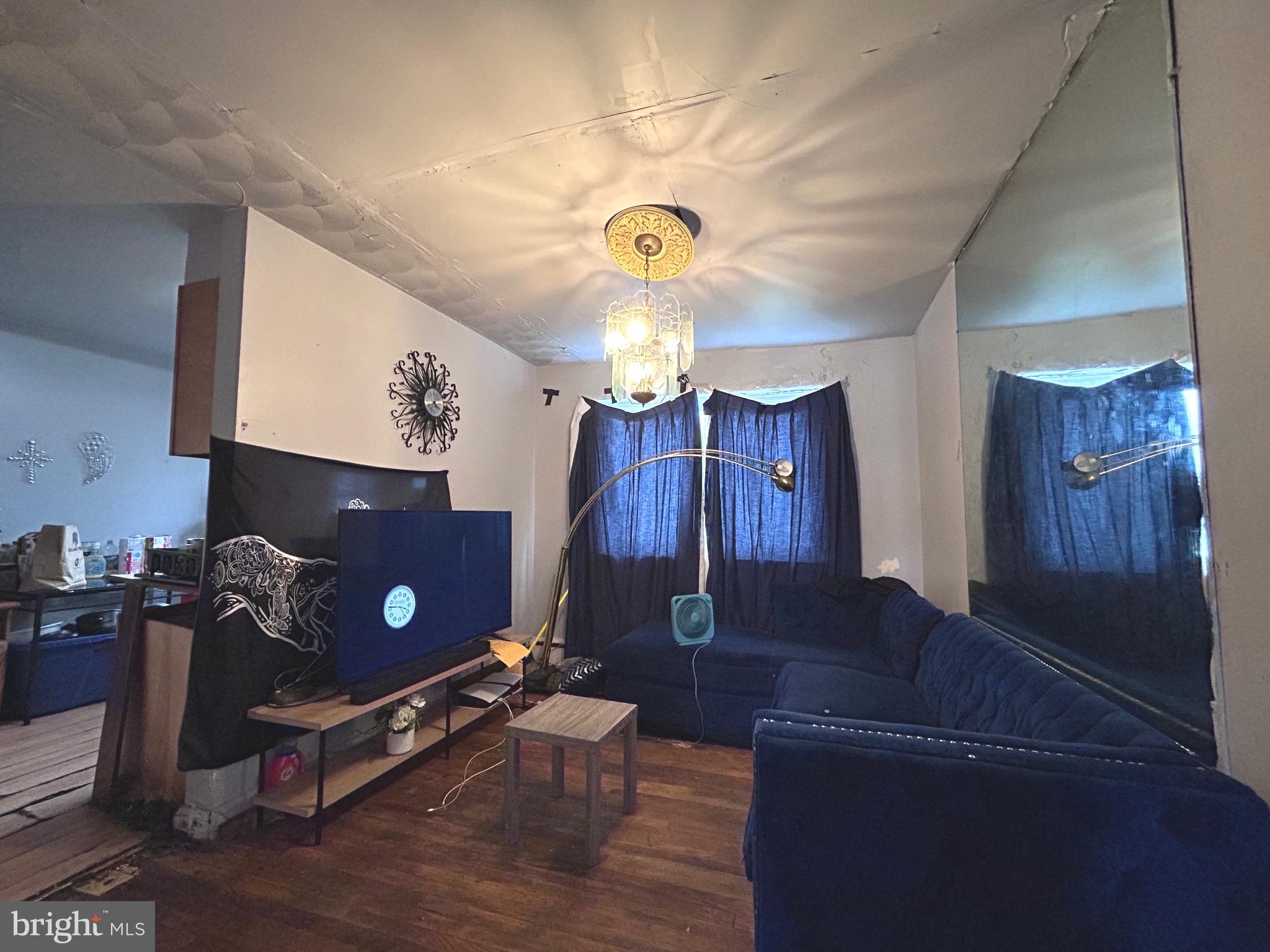 WEST FOREST PARK - Residential