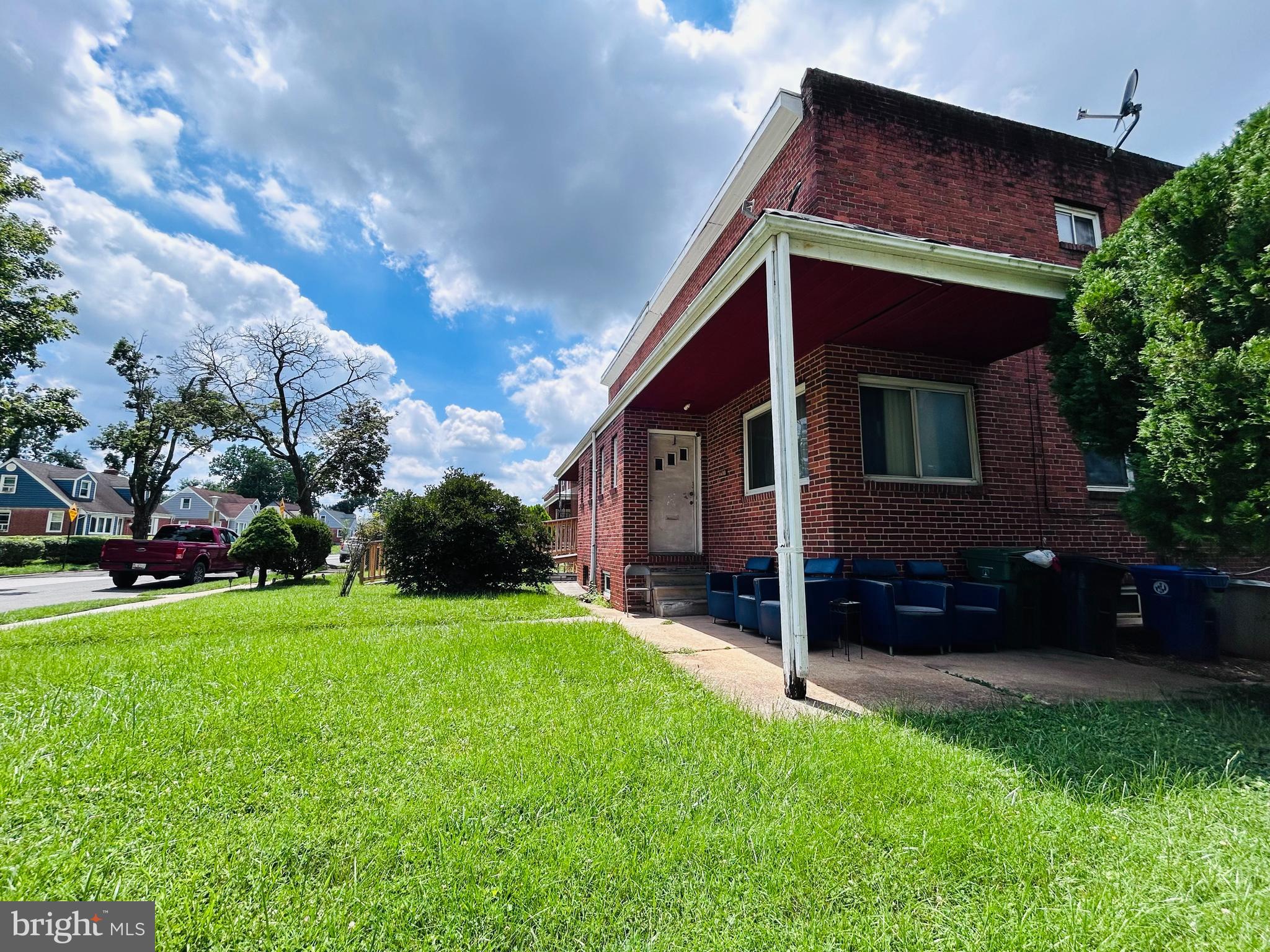 4400 NORFOLK AVENUE