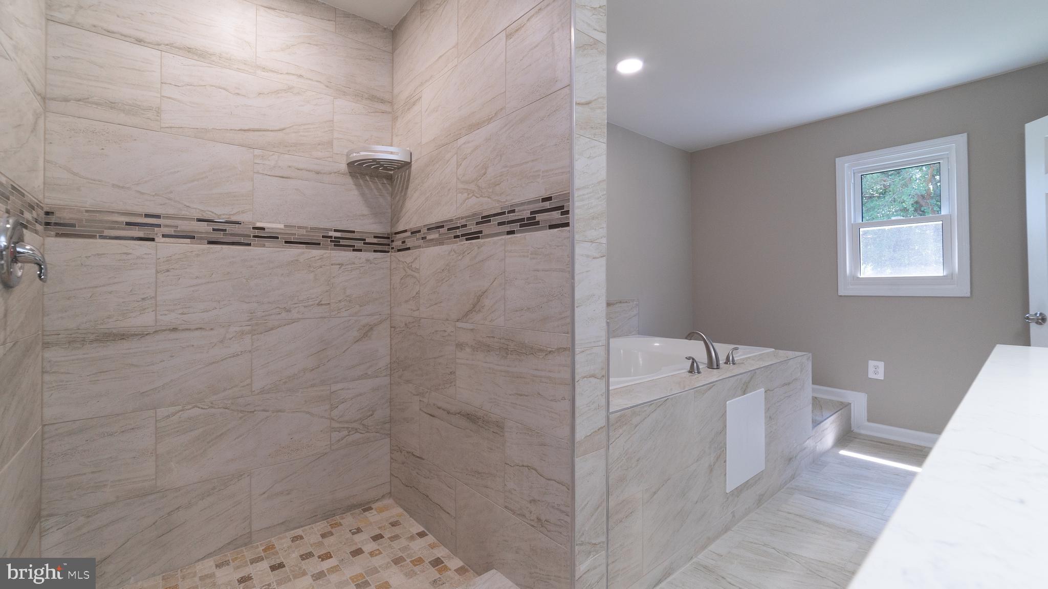 FORESTVILLE CENTER - Residential