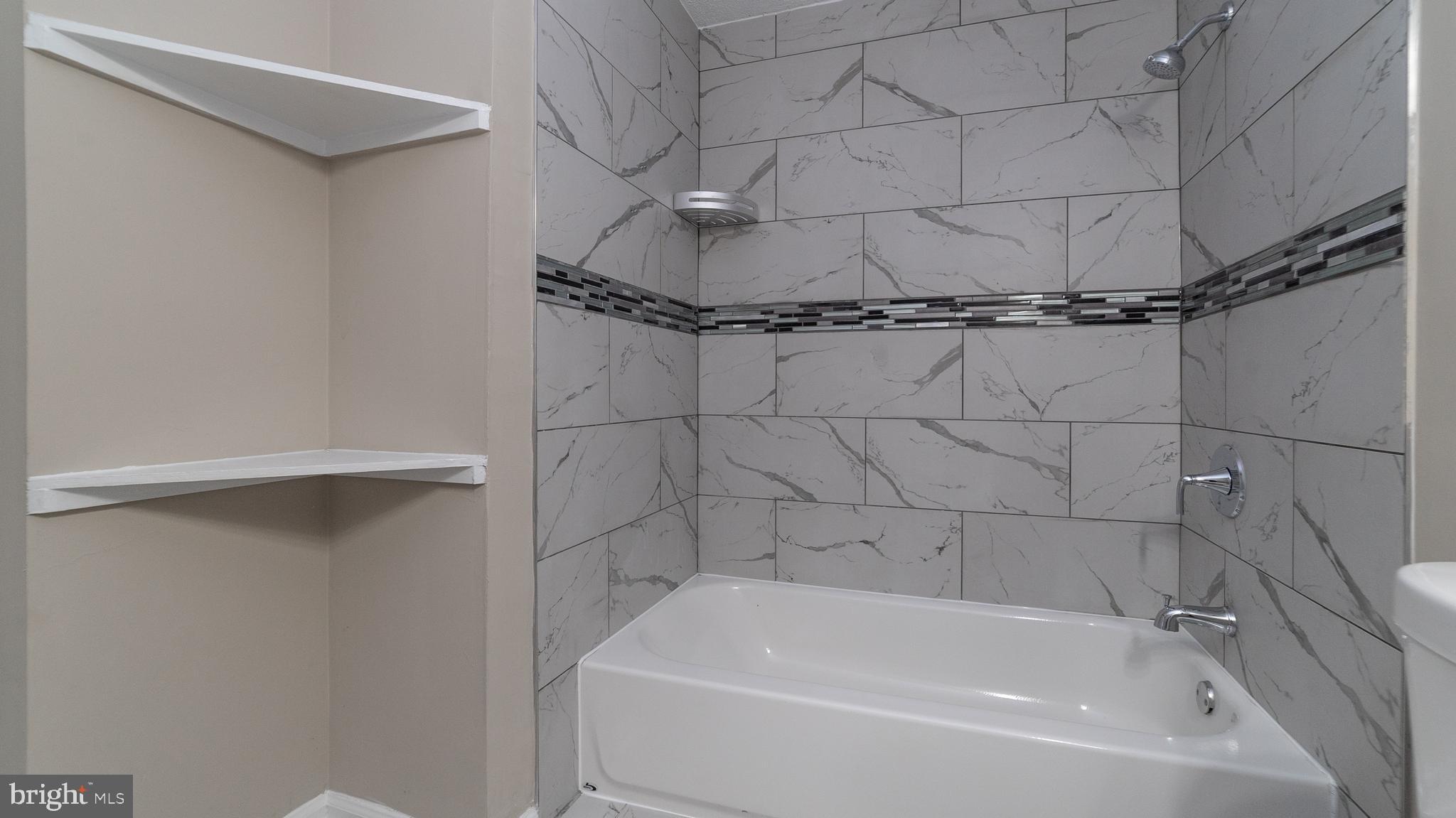 FORESTVILLE CENTER - Residential