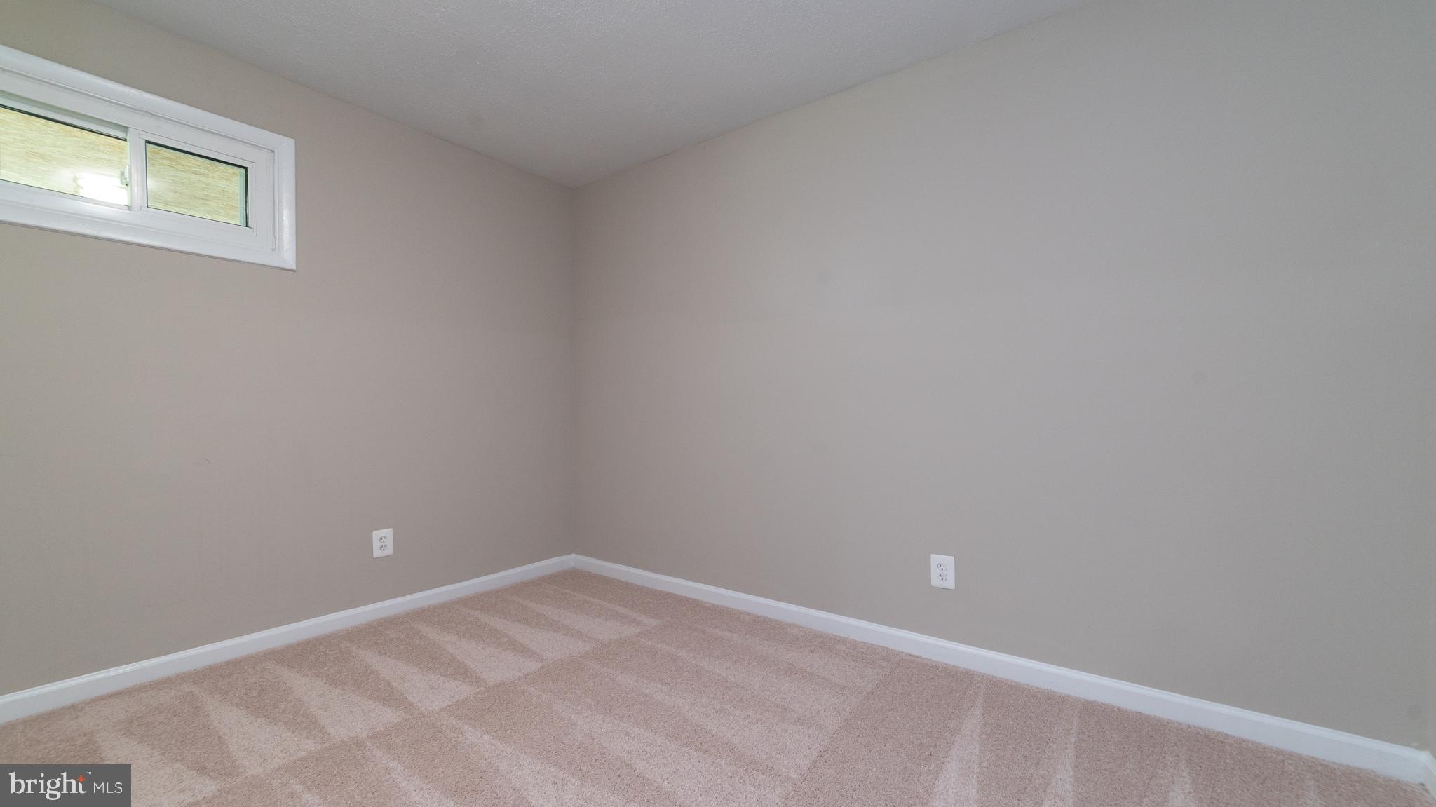 FORESTVILLE CENTER - Residential