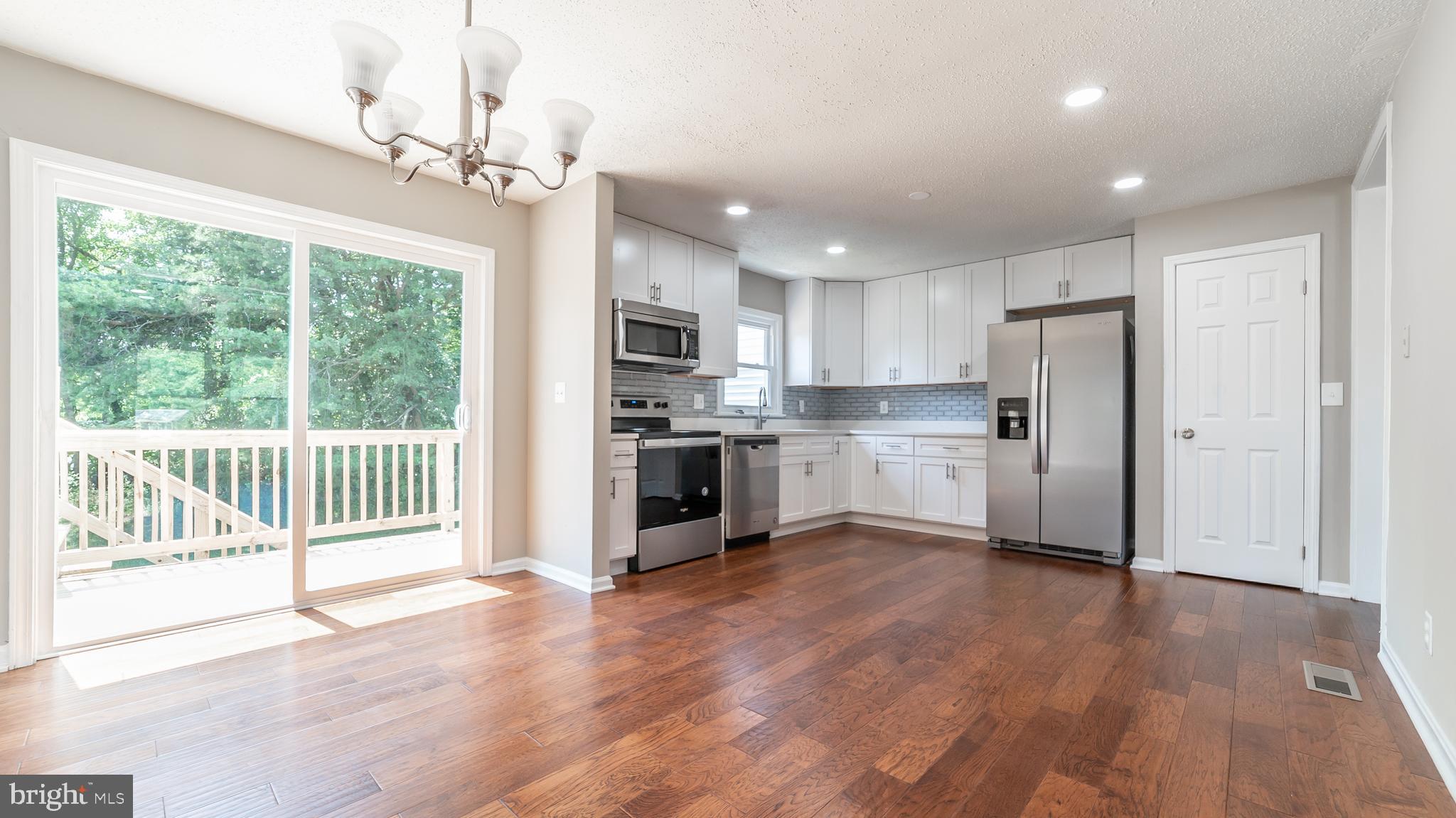 FORESTVILLE CENTER - Residential