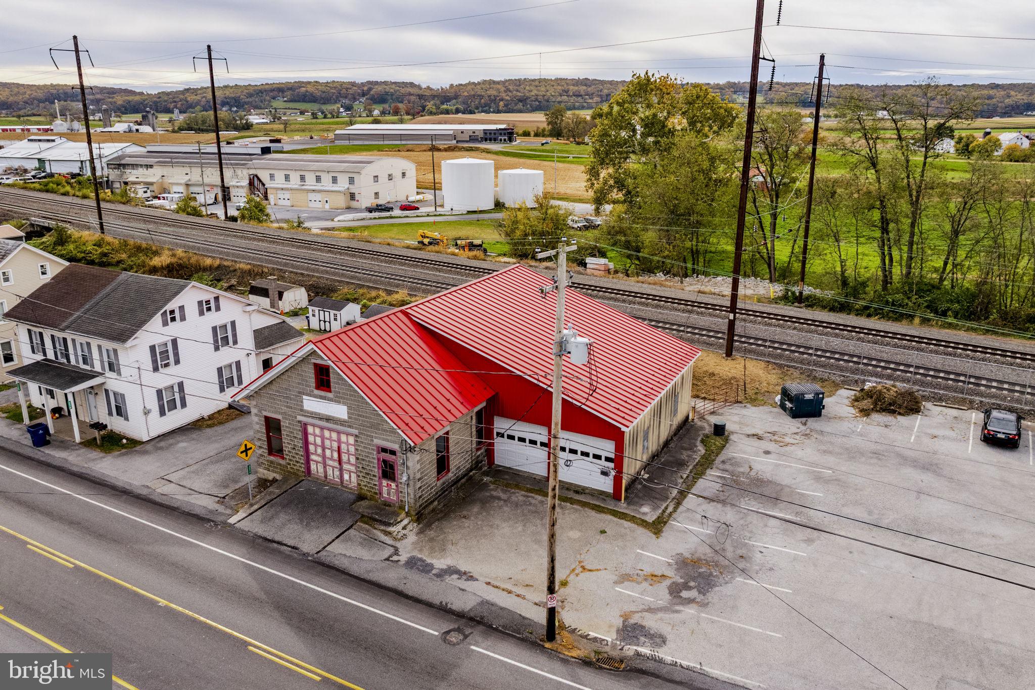 3576 E LINCOLN HIGHWAY