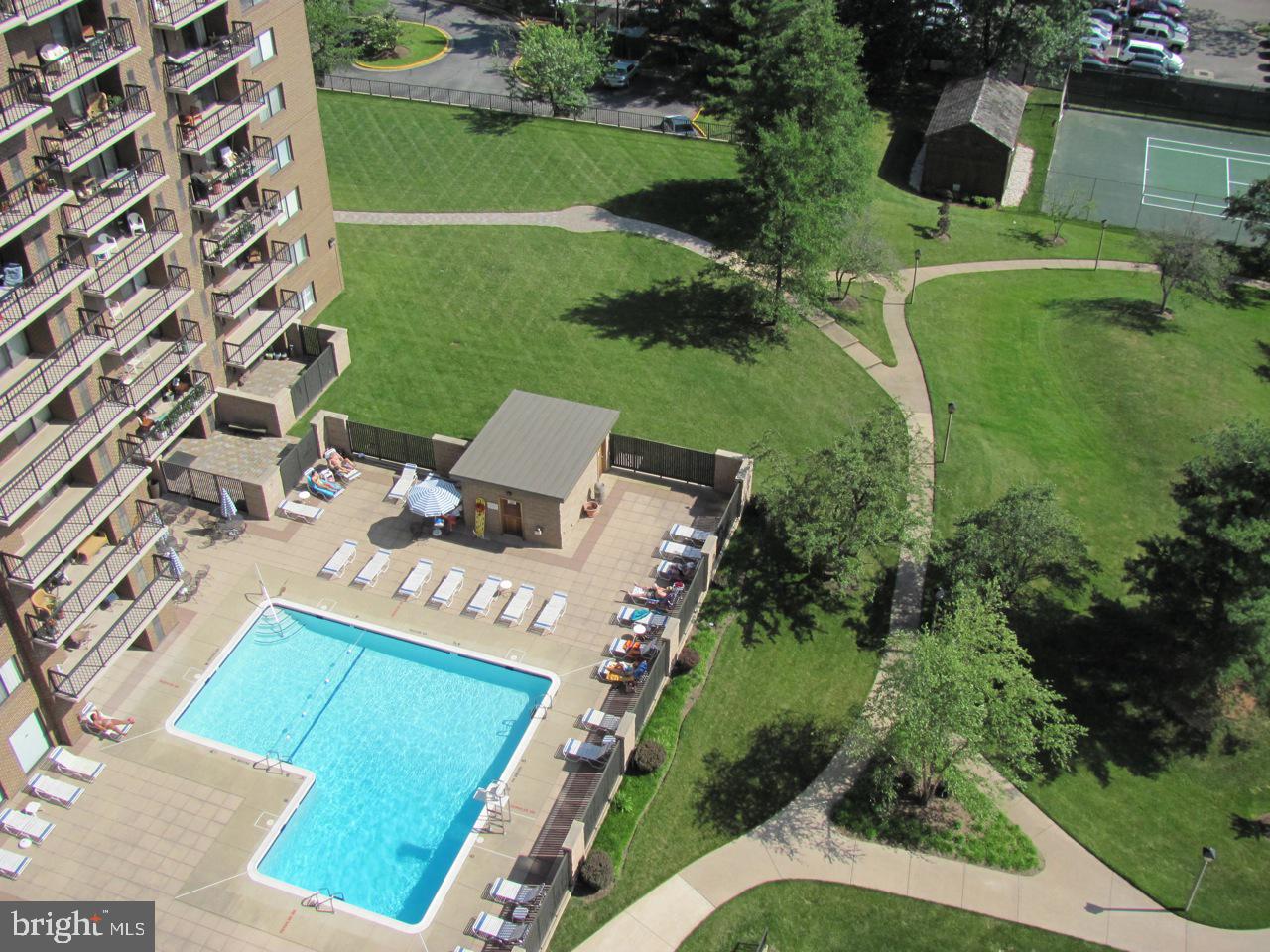 HALLMARK - Residential