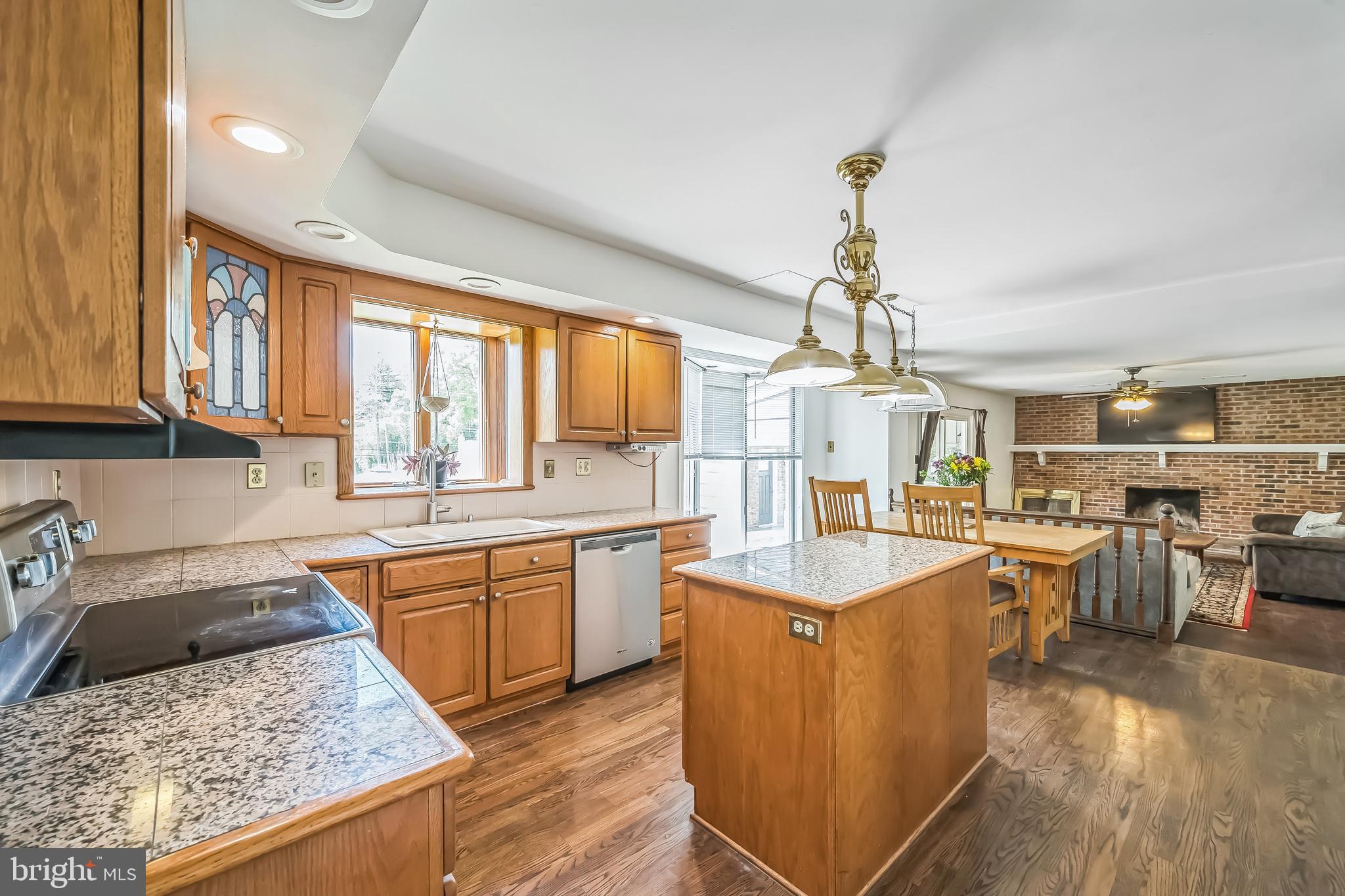 CHURCHVILLE MANOR - Residential