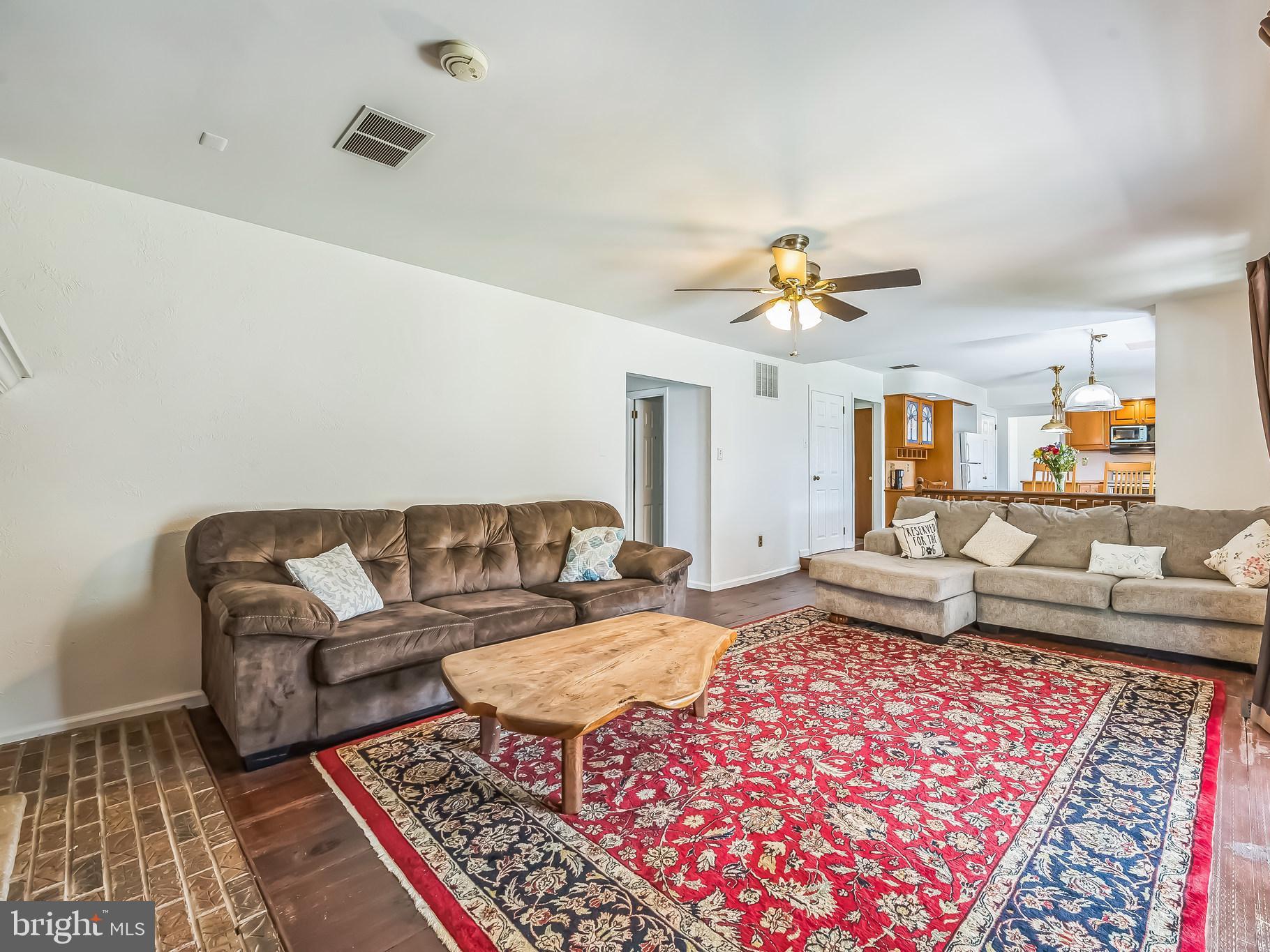 CHURCHVILLE MANOR - Residential