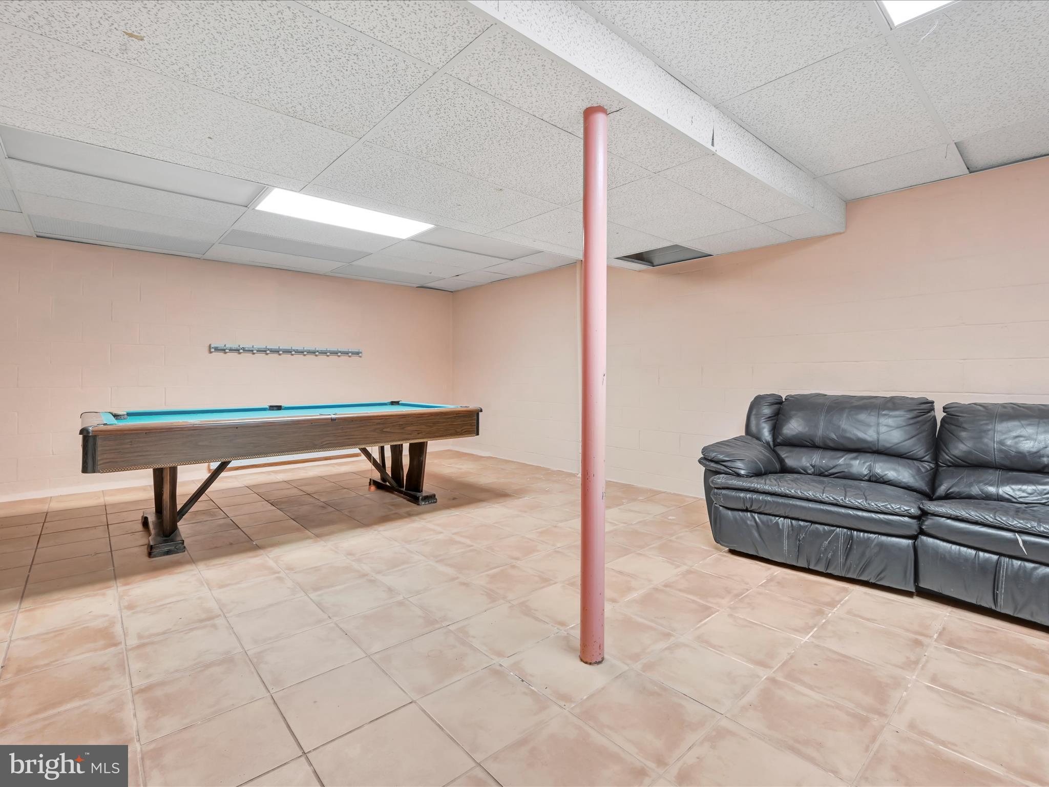 PINEBROOK - Residential