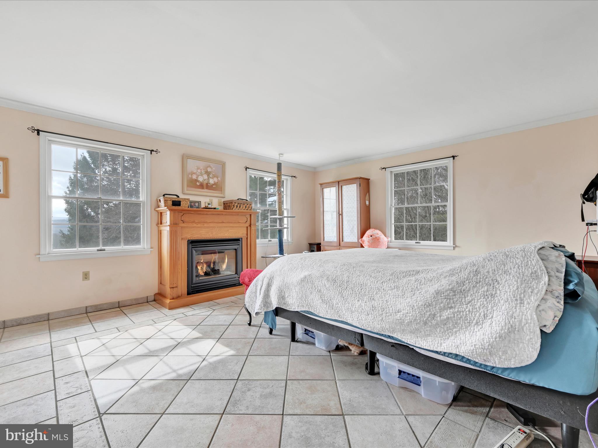 PINEBROOK - Residential