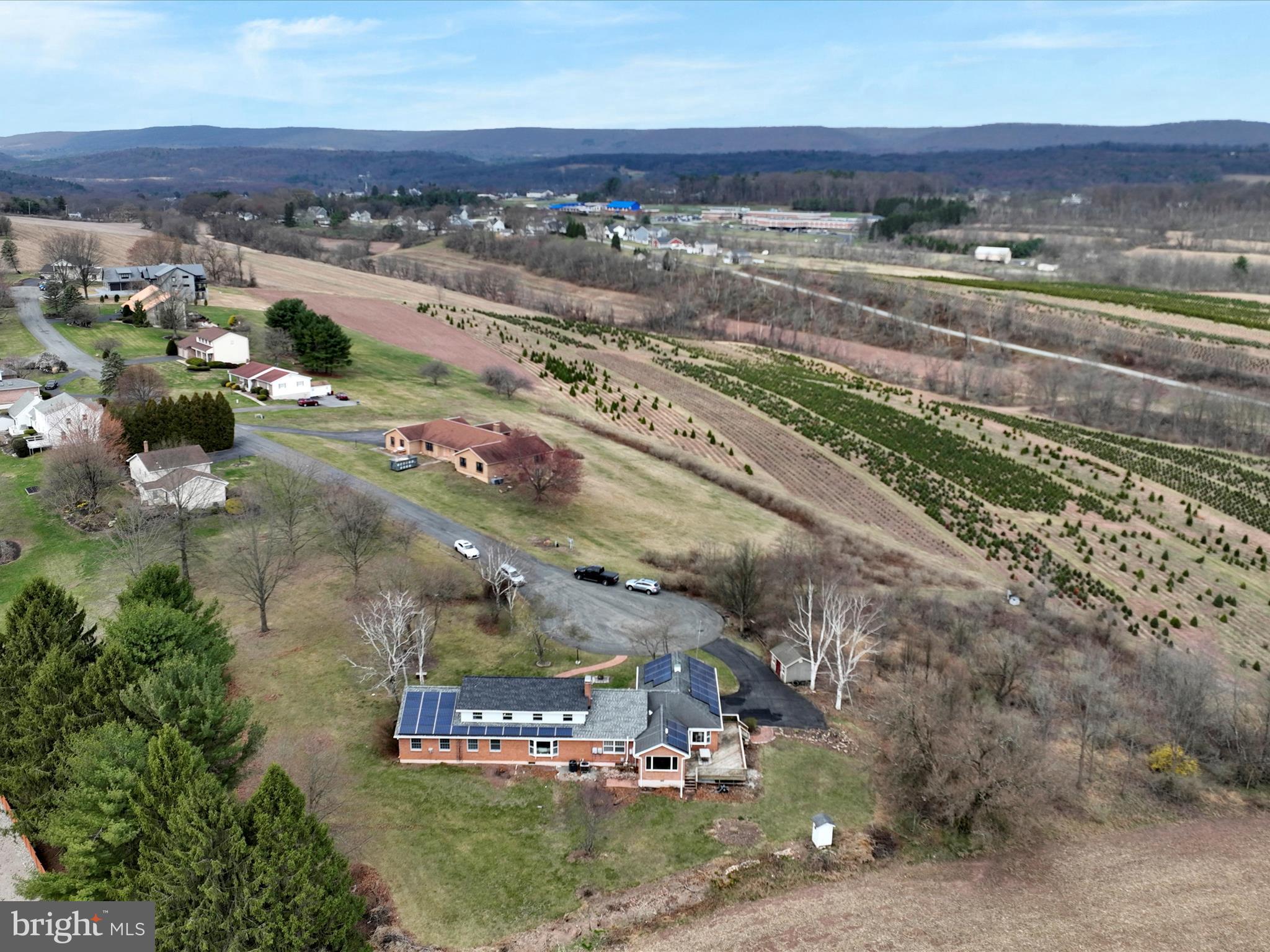 PINEBROOK - Residential